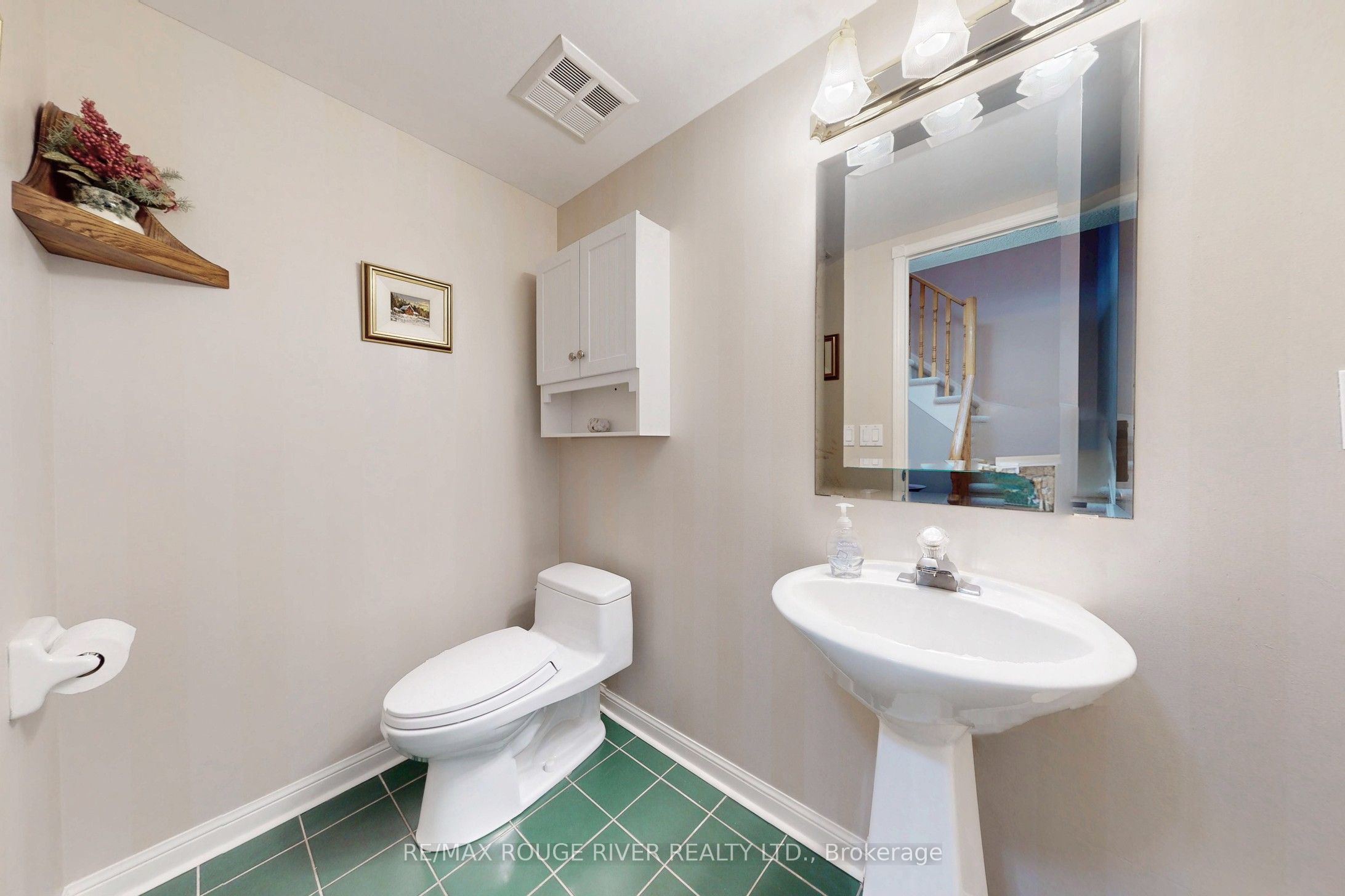 1400 The Esplanade N 418 Property Photo 22