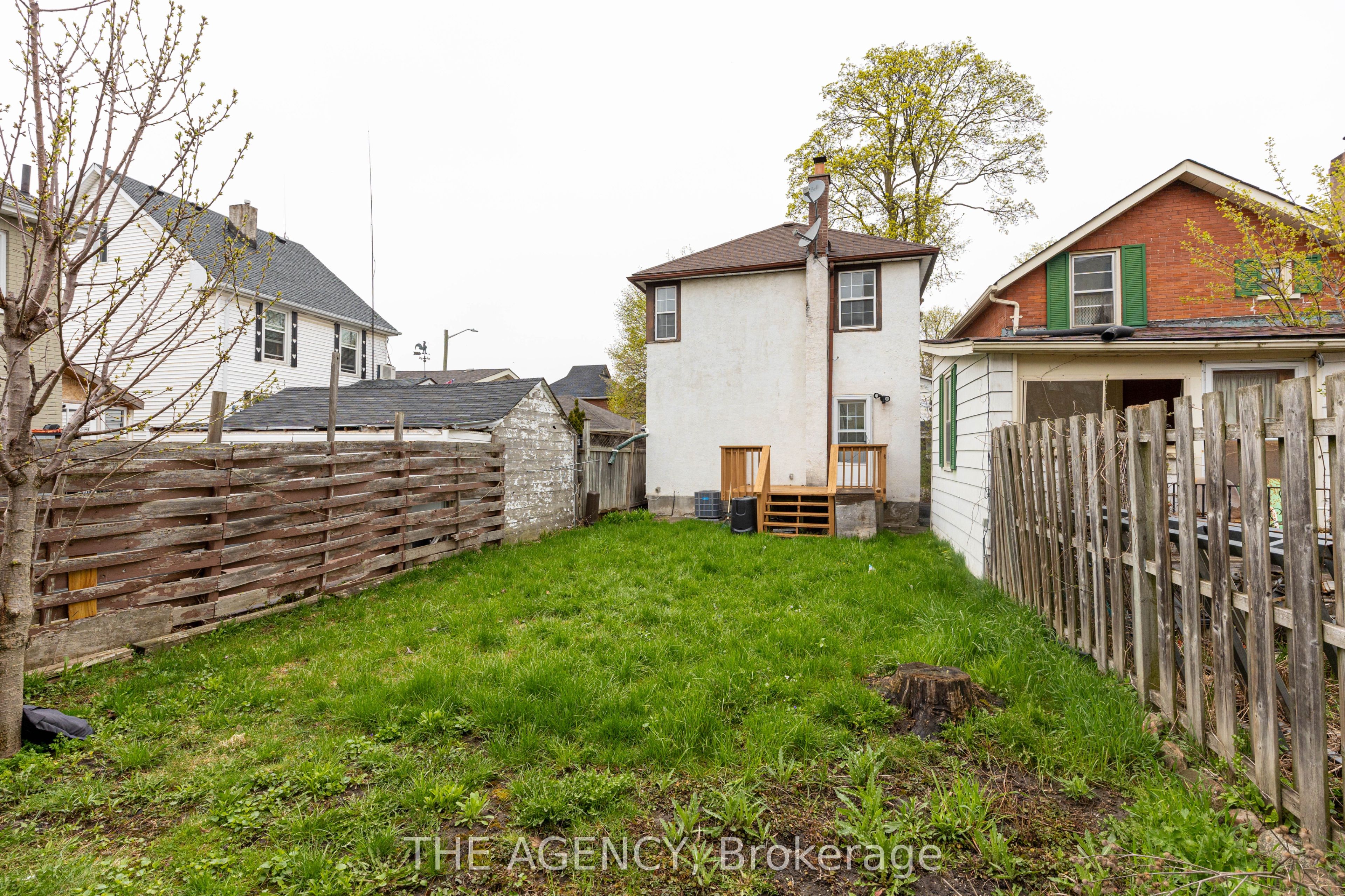 63 Hogarth Street Property Photo 13