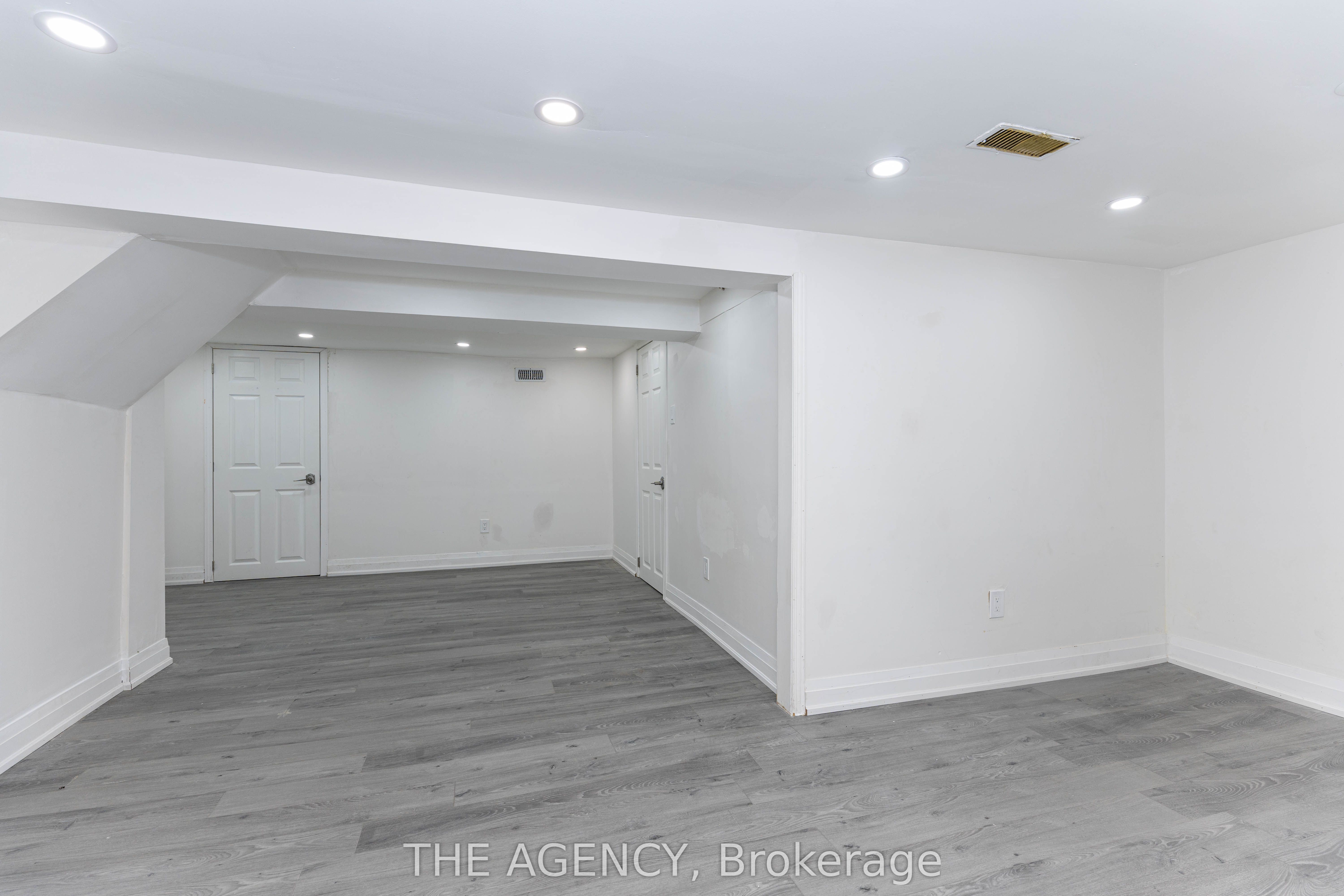 63 Hogarth Street Property Photo 34