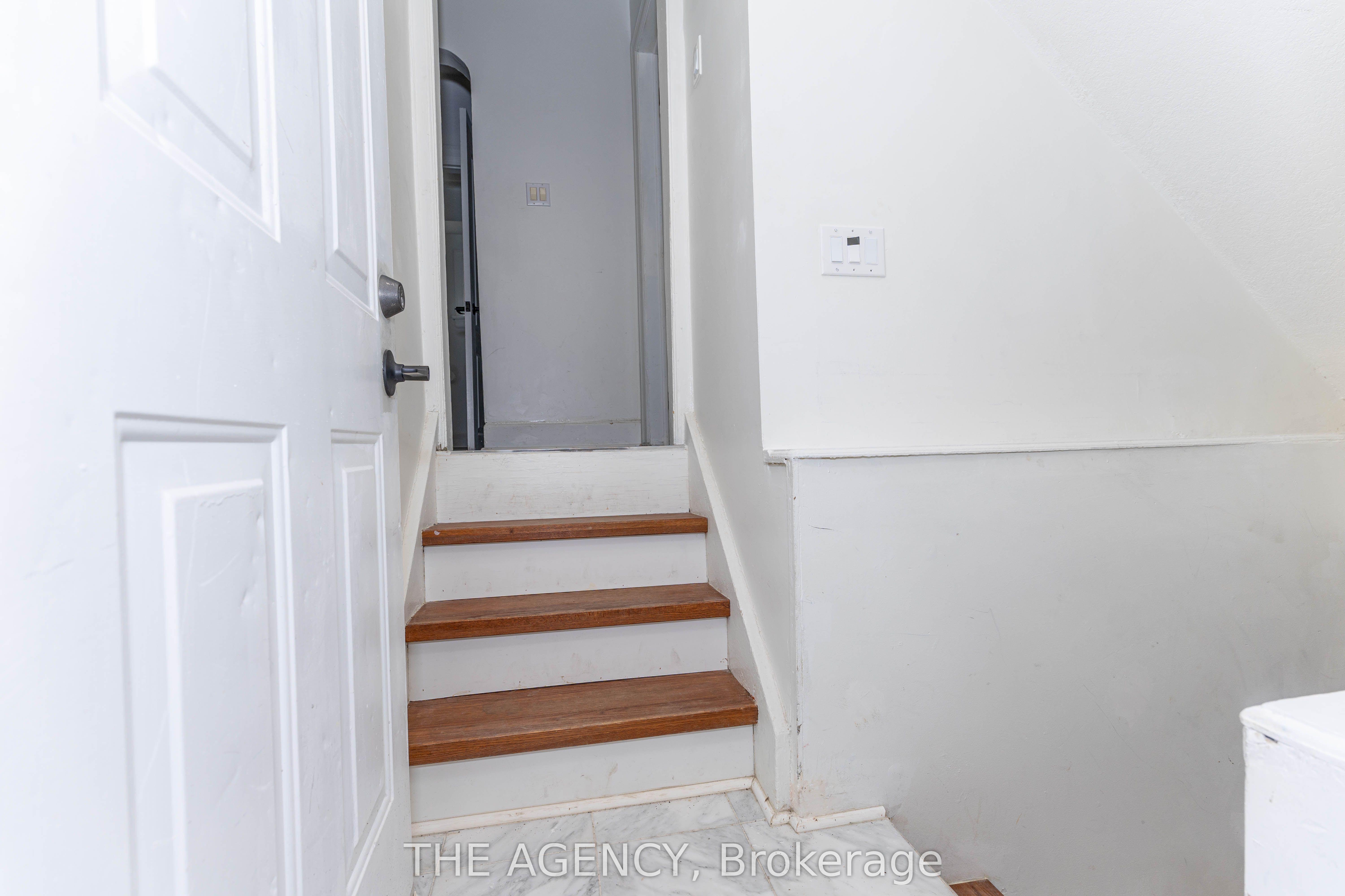 63 Hogarth Street Property Photo 35
