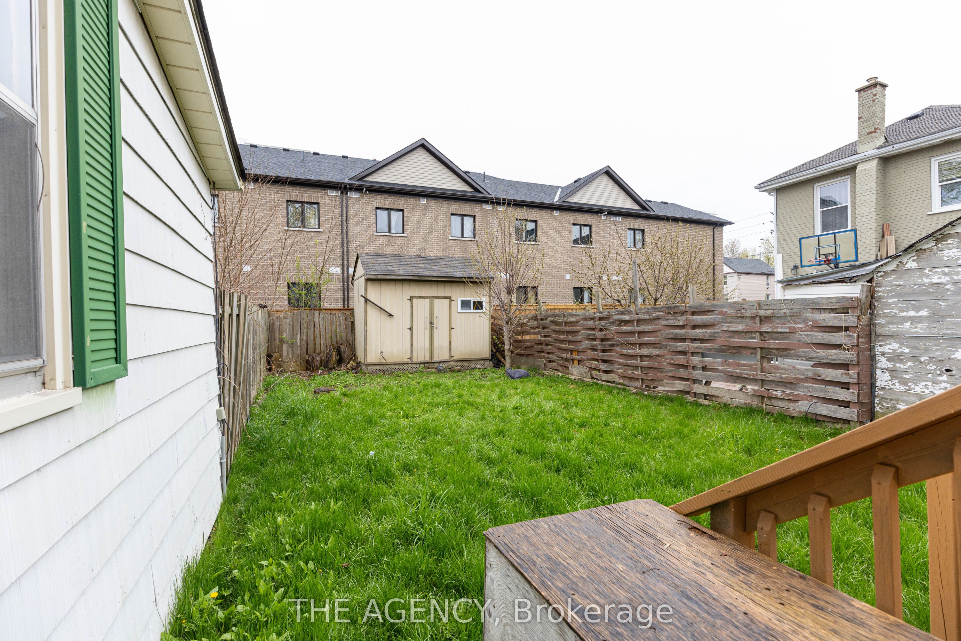 63 Hogarth Street Property Photo 45