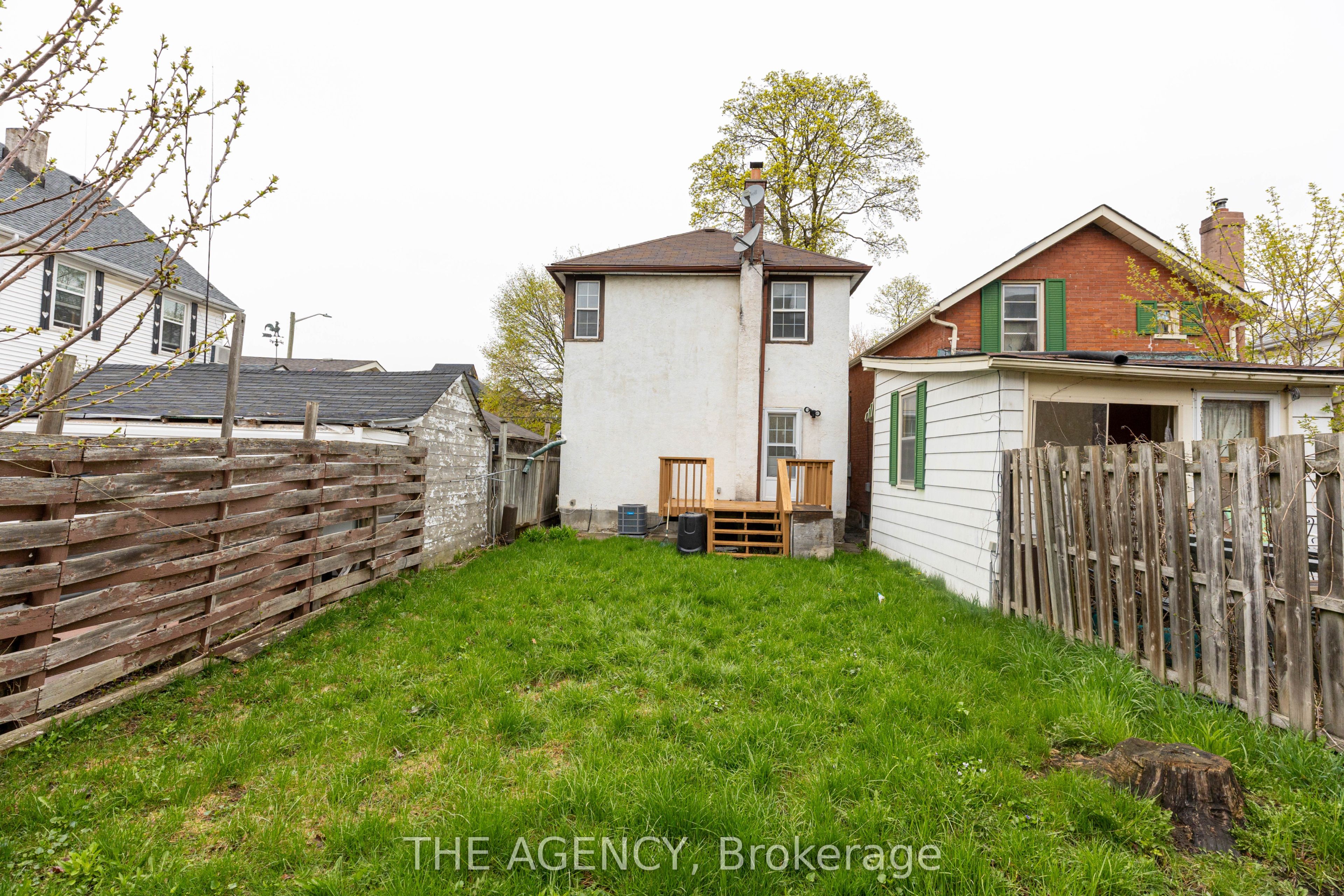 63 Hogarth Street Property Photo 46