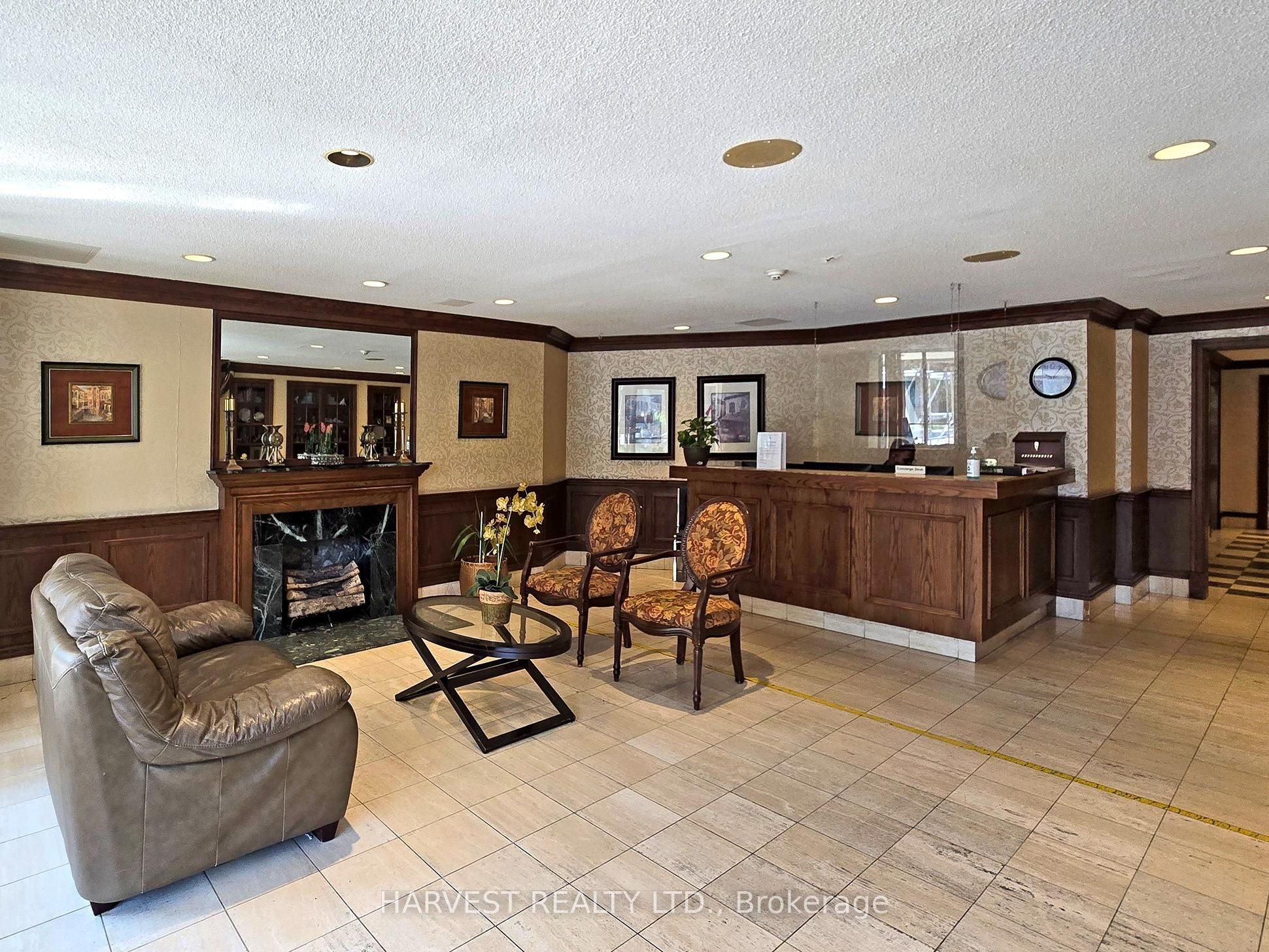 30 Thunder Grove 305 Property Photo 2