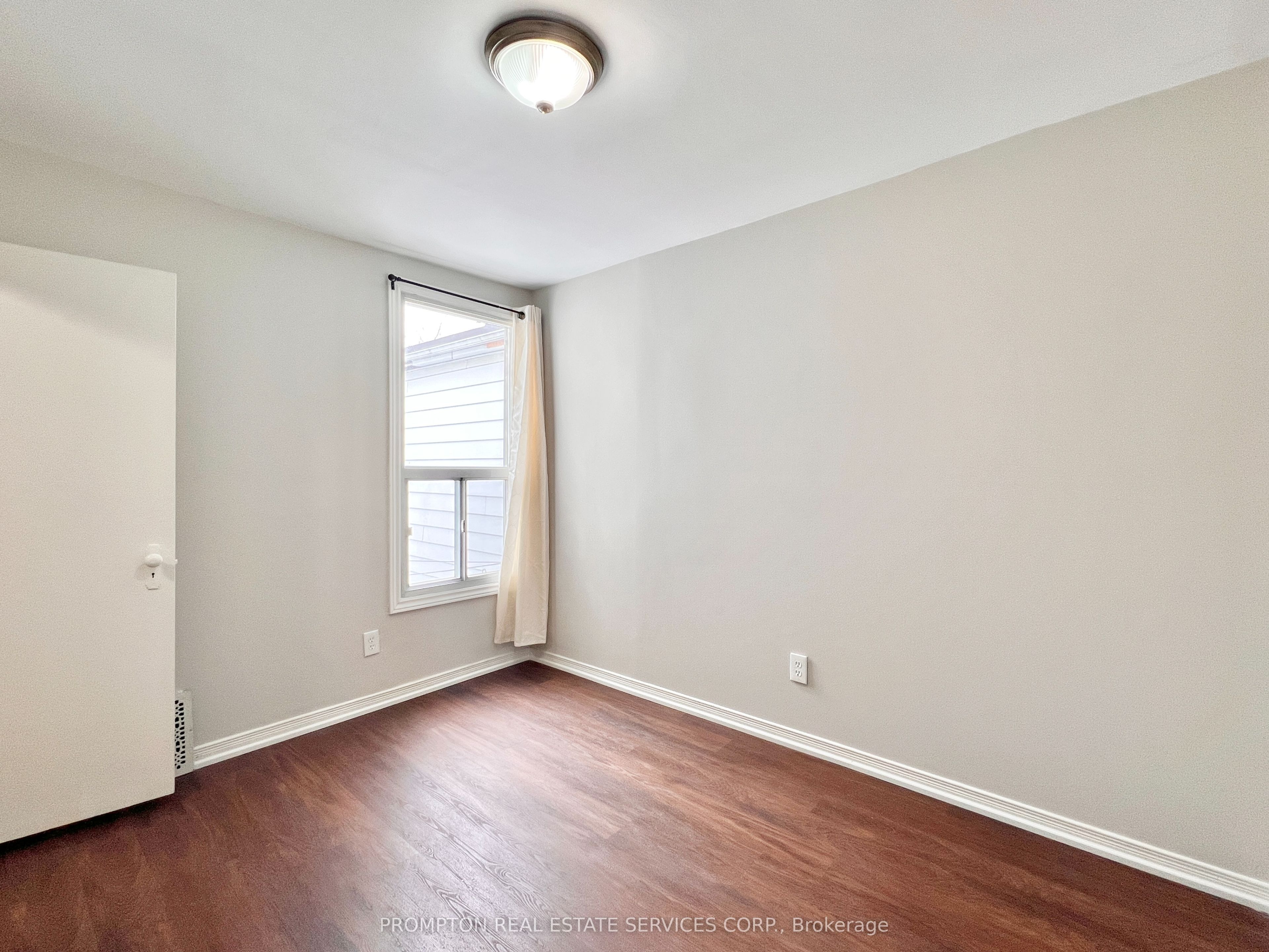 17 Winnifred Avenue Property Photo 33