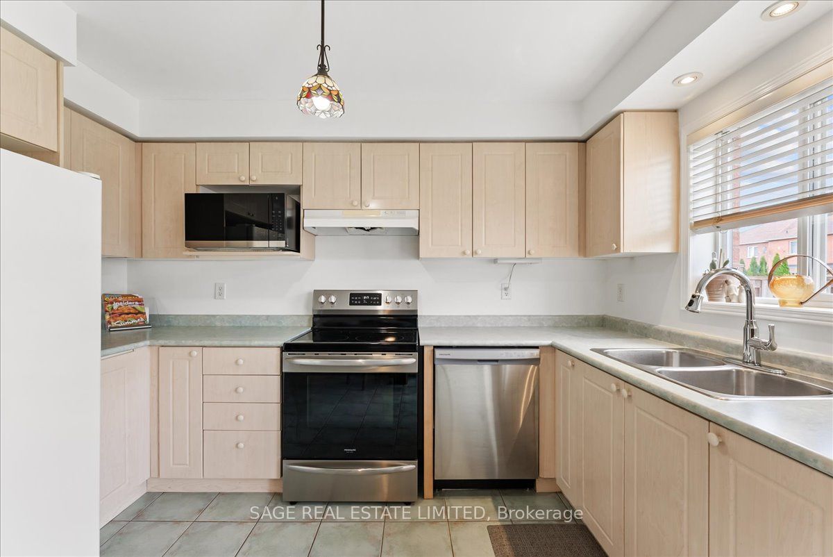 34 Mcsweeney Crescent Property Photo 14