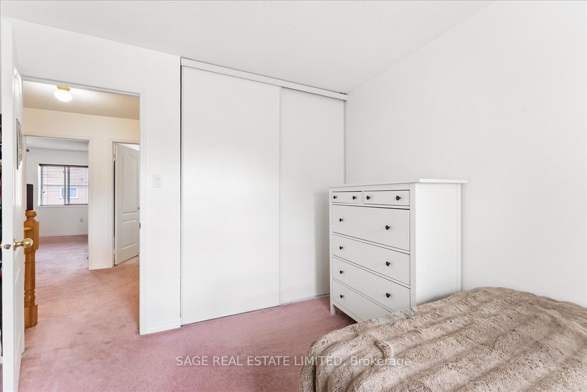 34 Mcsweeney Crescent Property Photo 32