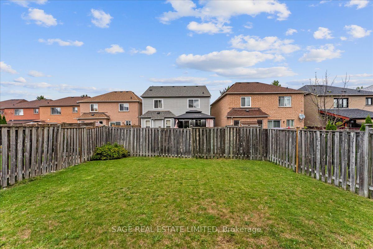 34 Mcsweeney Crescent Property Photo 36