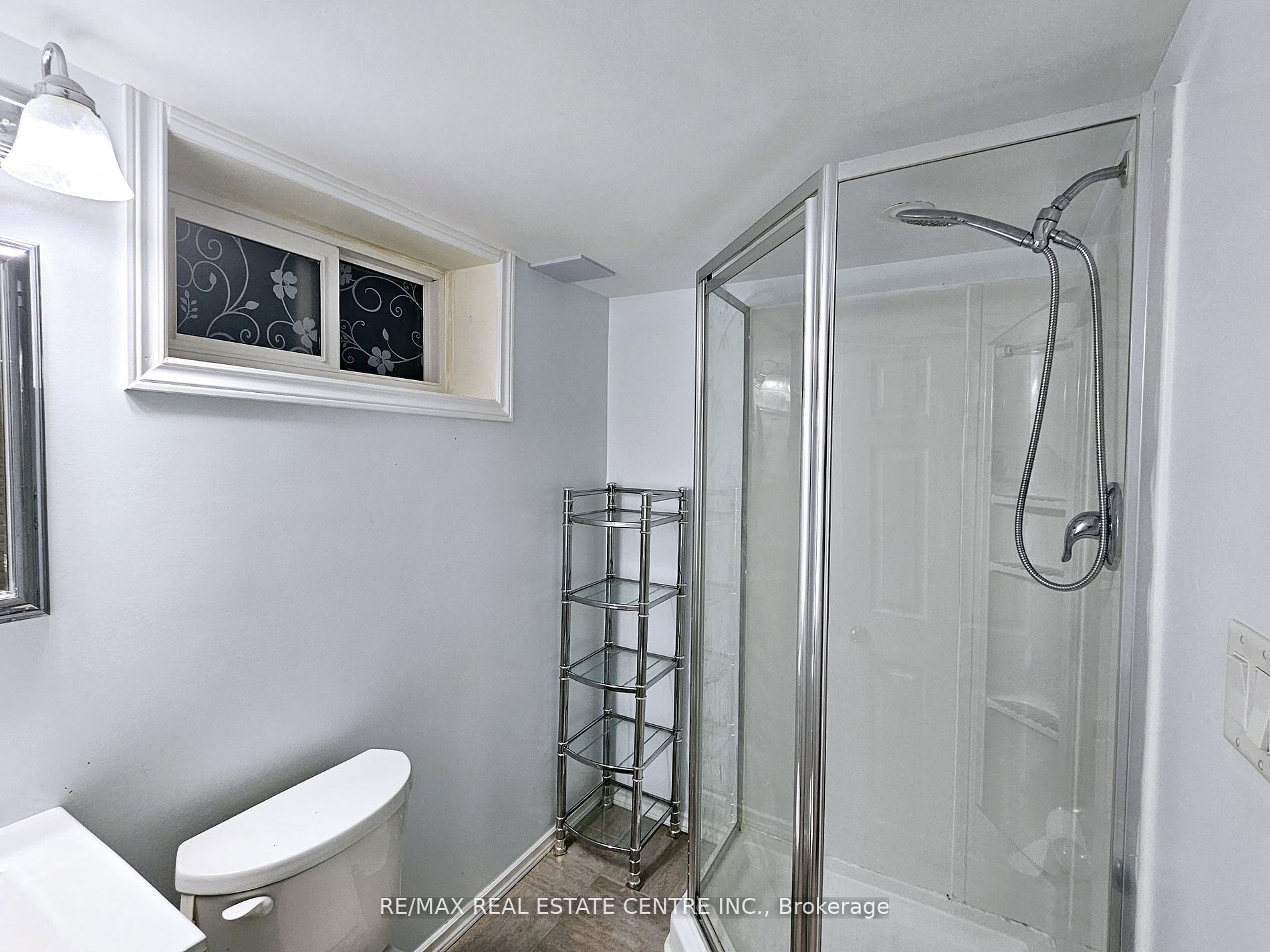 401 Elgin St Street E Property Photo 30
