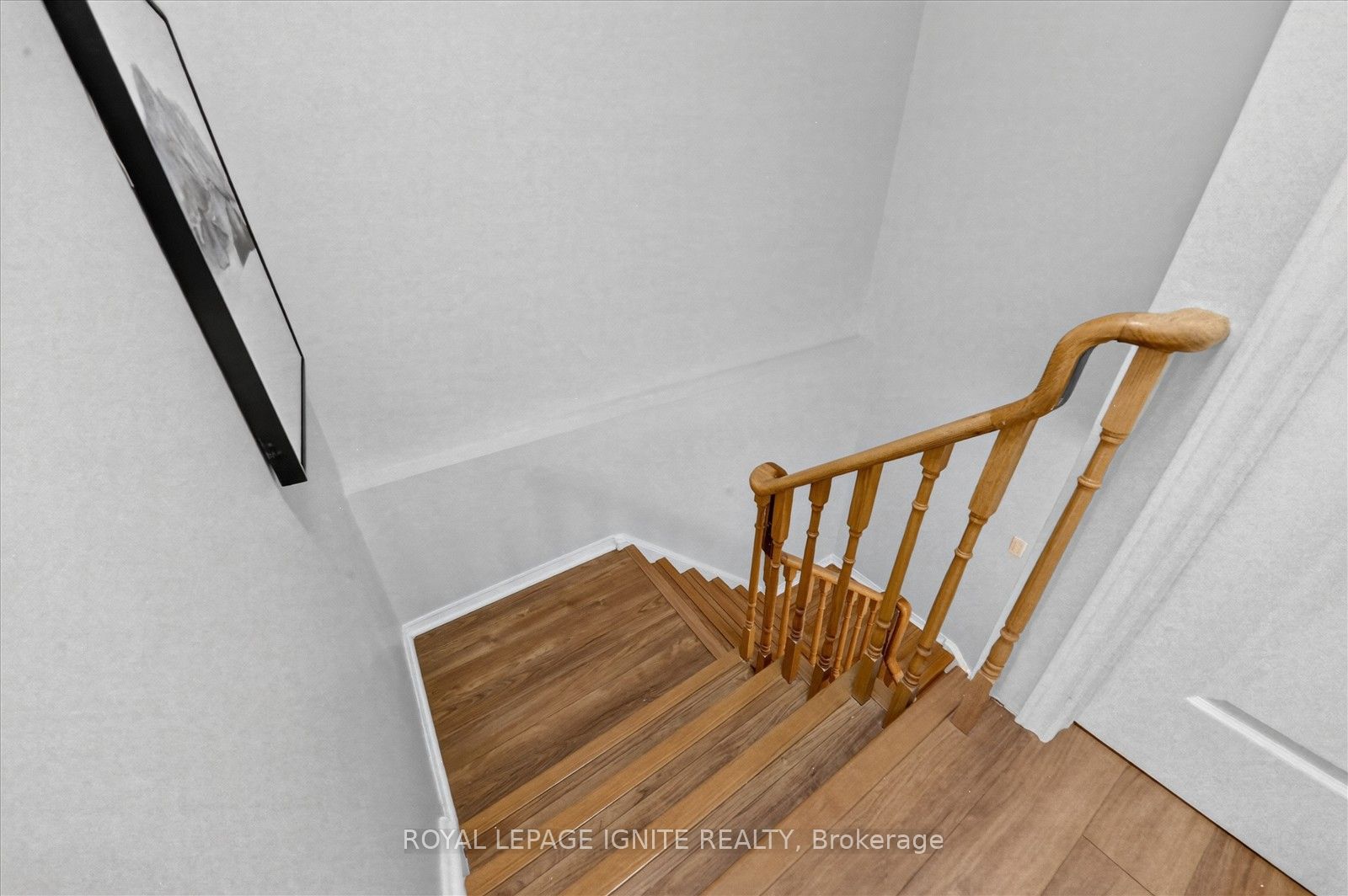 1569 Norwill Crescent Property Photo 21
