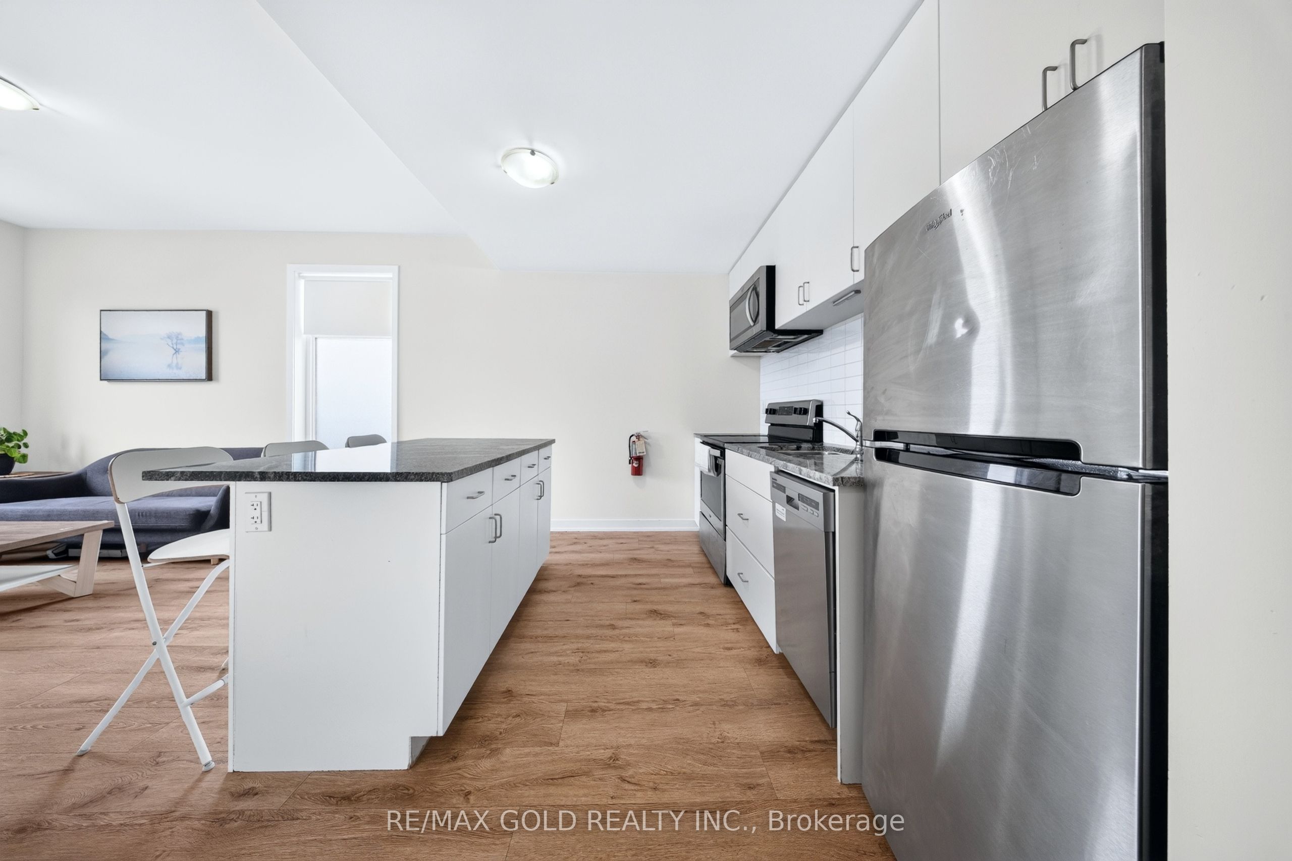 1780 Simcoe Street N 106 Property Photo 4