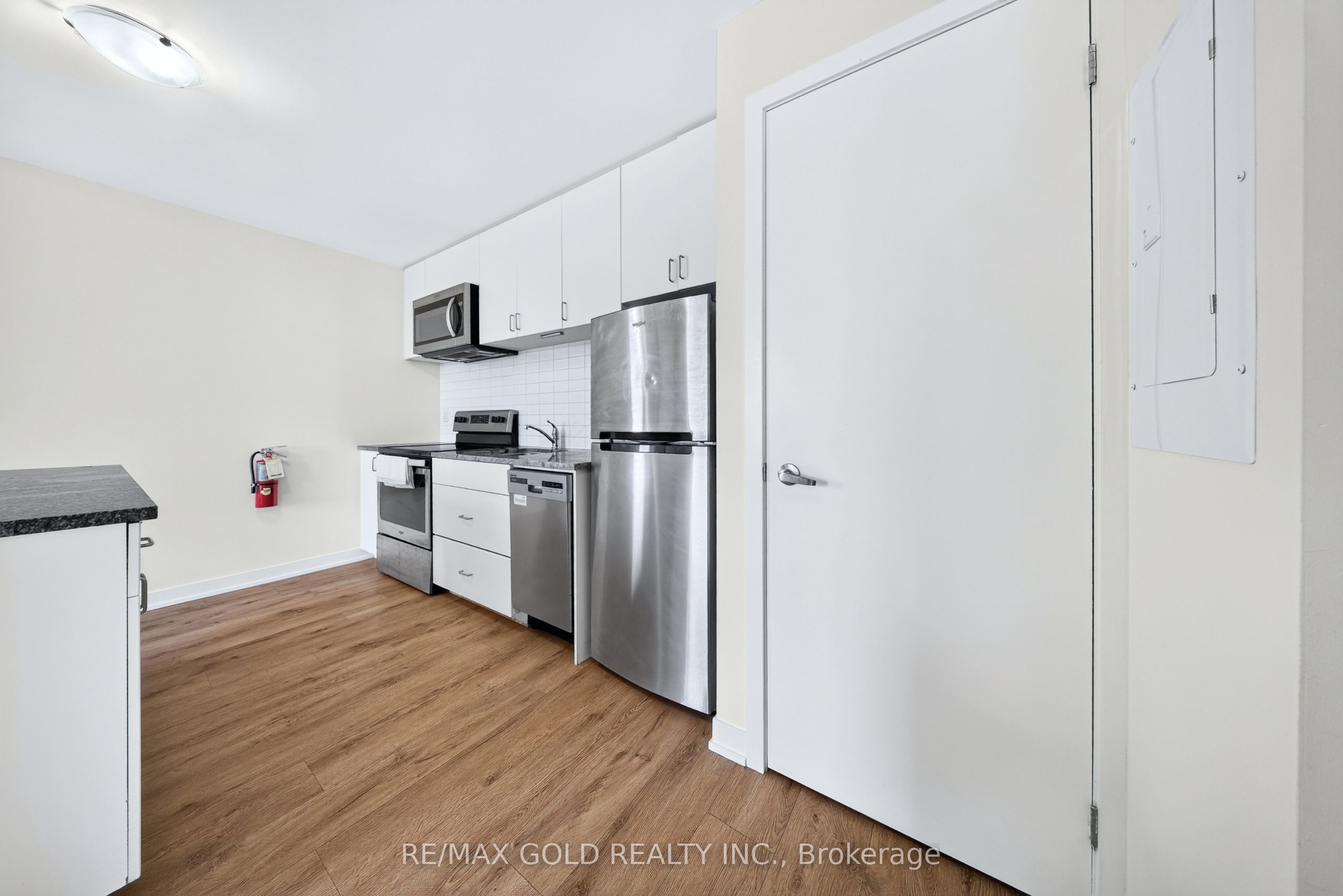 1780 Simcoe Street N 106 Property Photo 6