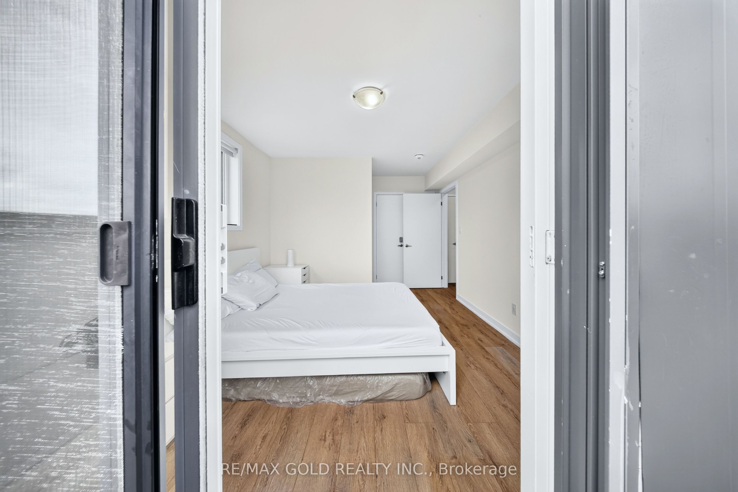 1780 Simcoe Street N 106 Property Photo 26