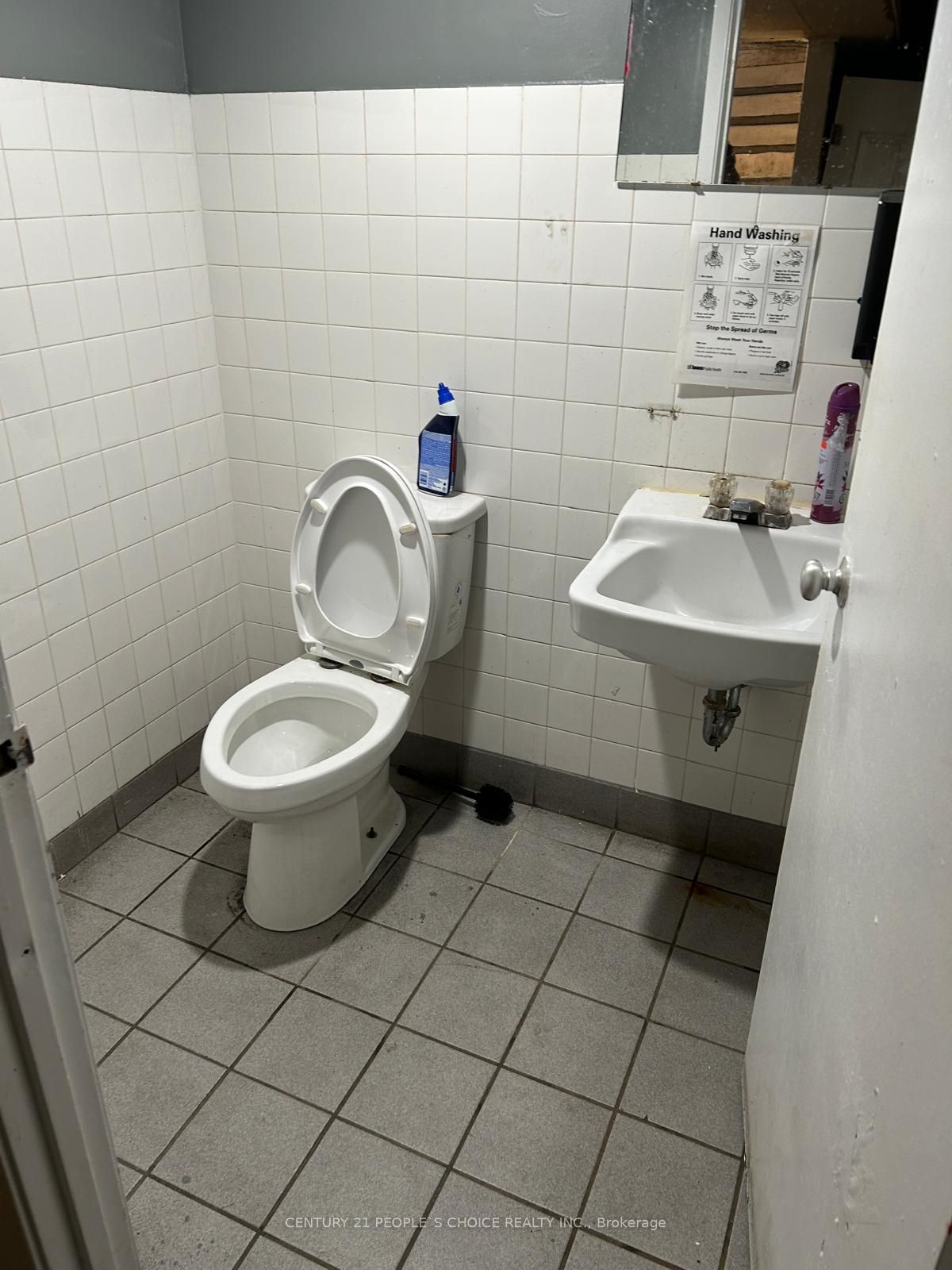 1756 Lawrence Avenue E Property Photo 13