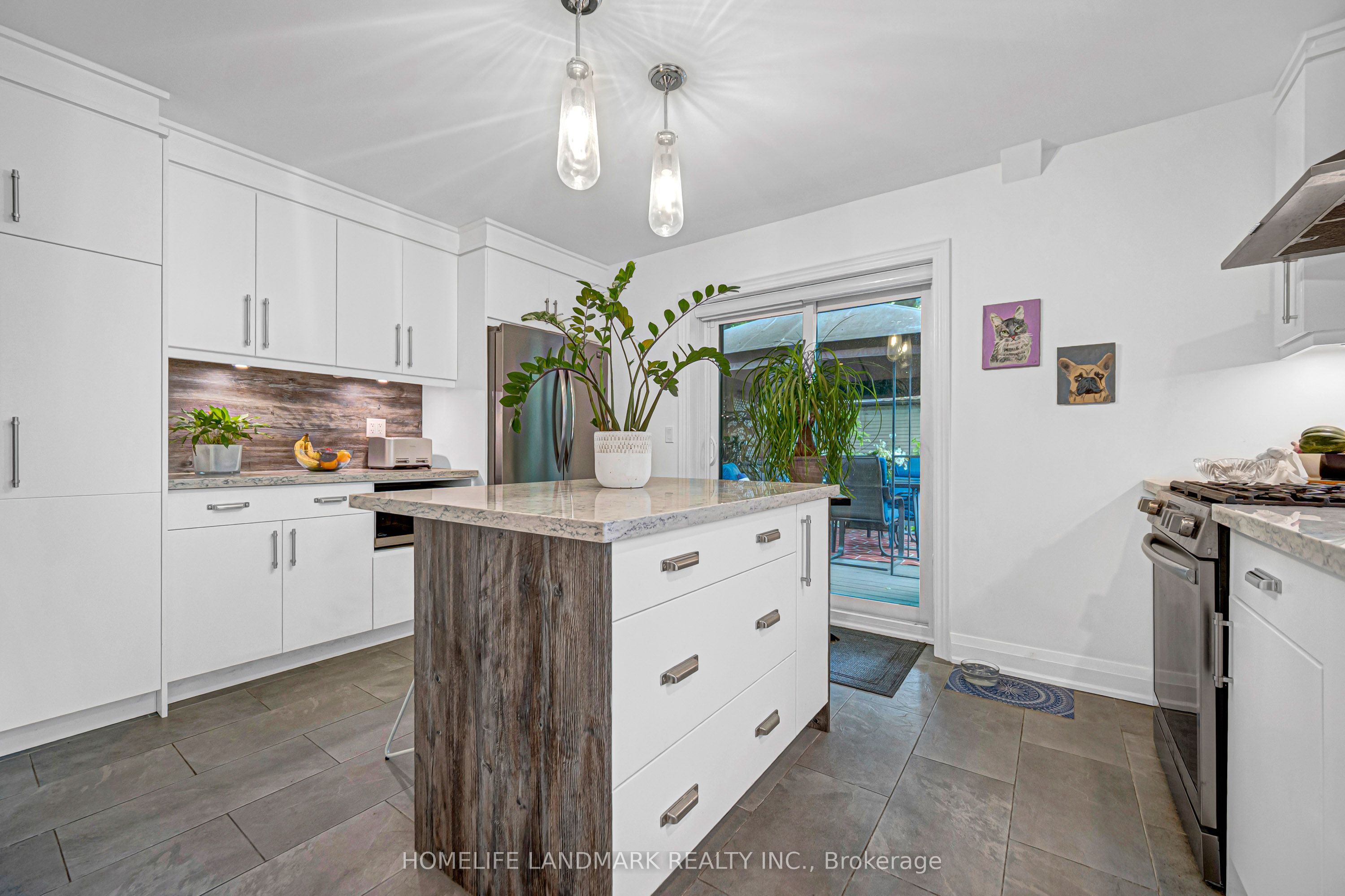15 Denton Avenue Property Photo 17