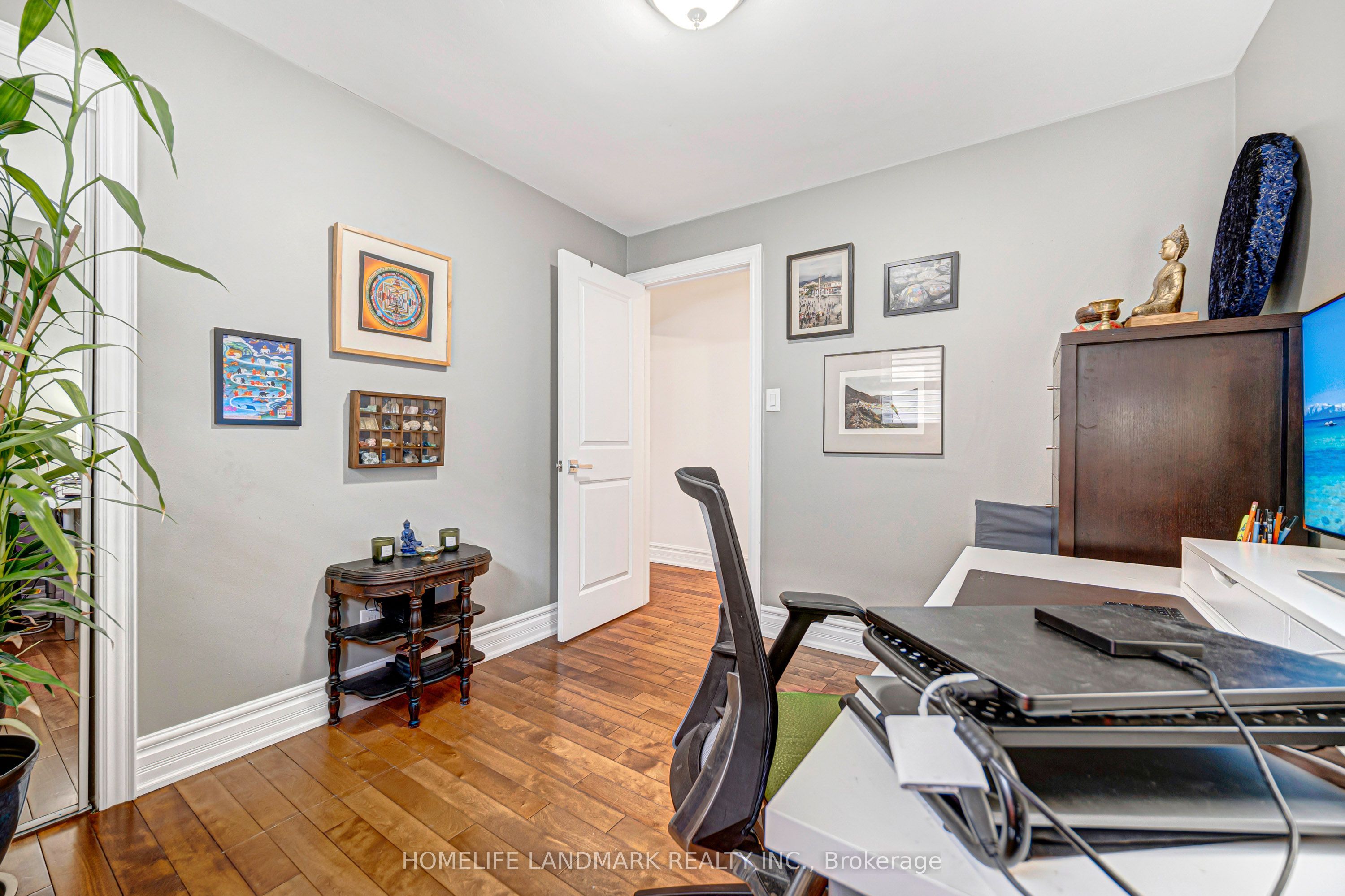 15 Denton Avenue Property Photo 29