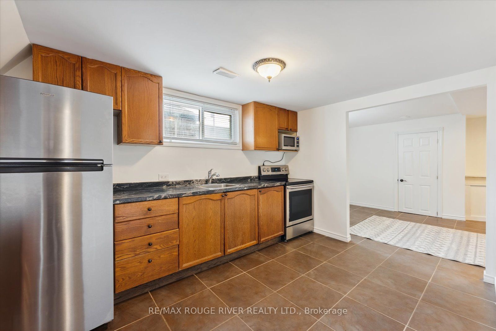 1121 Brock Street S Bsmt Property Photo 11