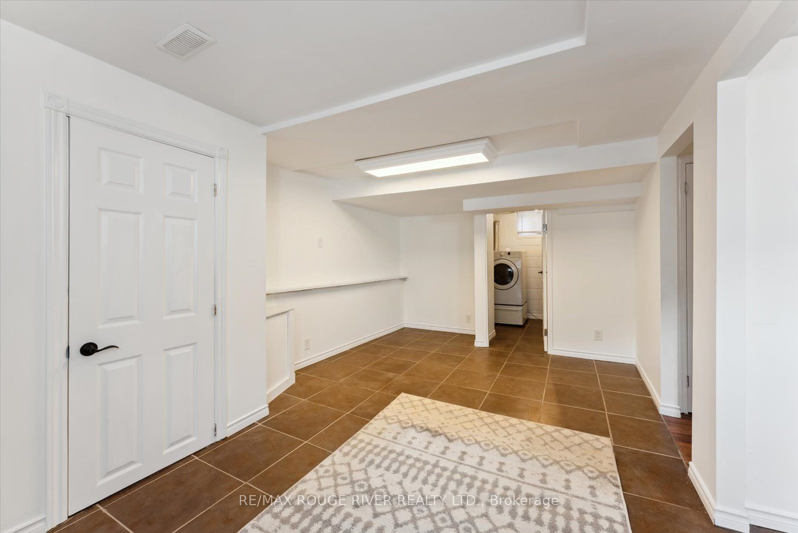 1121 Brock Street S Bsmt Property Photo 13