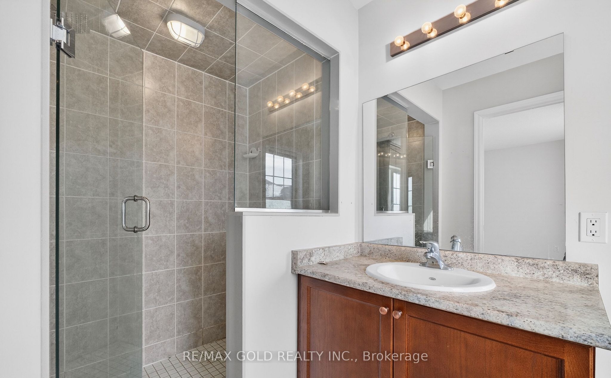846 Atwater Path Property Photo 16