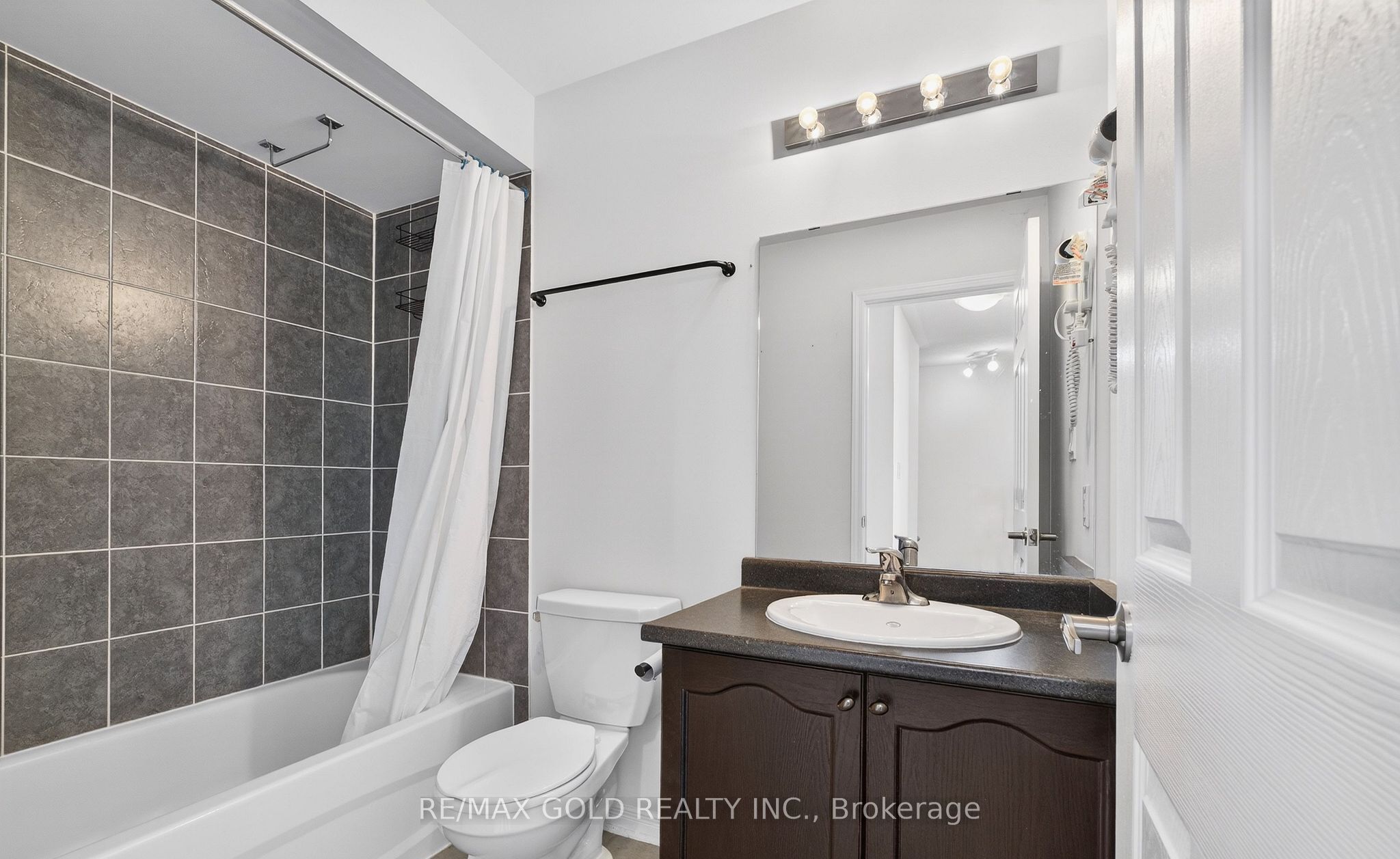 846 Atwater Path Property Photo 18