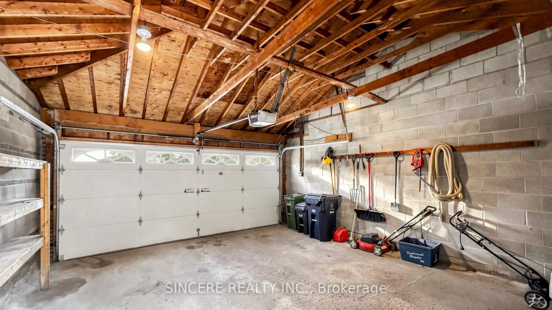 5 Glendower Circuit Property Photo 46