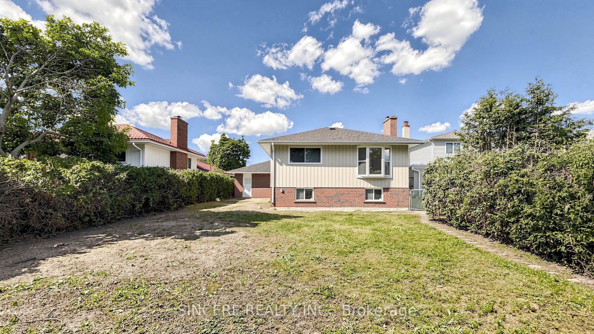 5 Glendower Circuit Property Photo 48