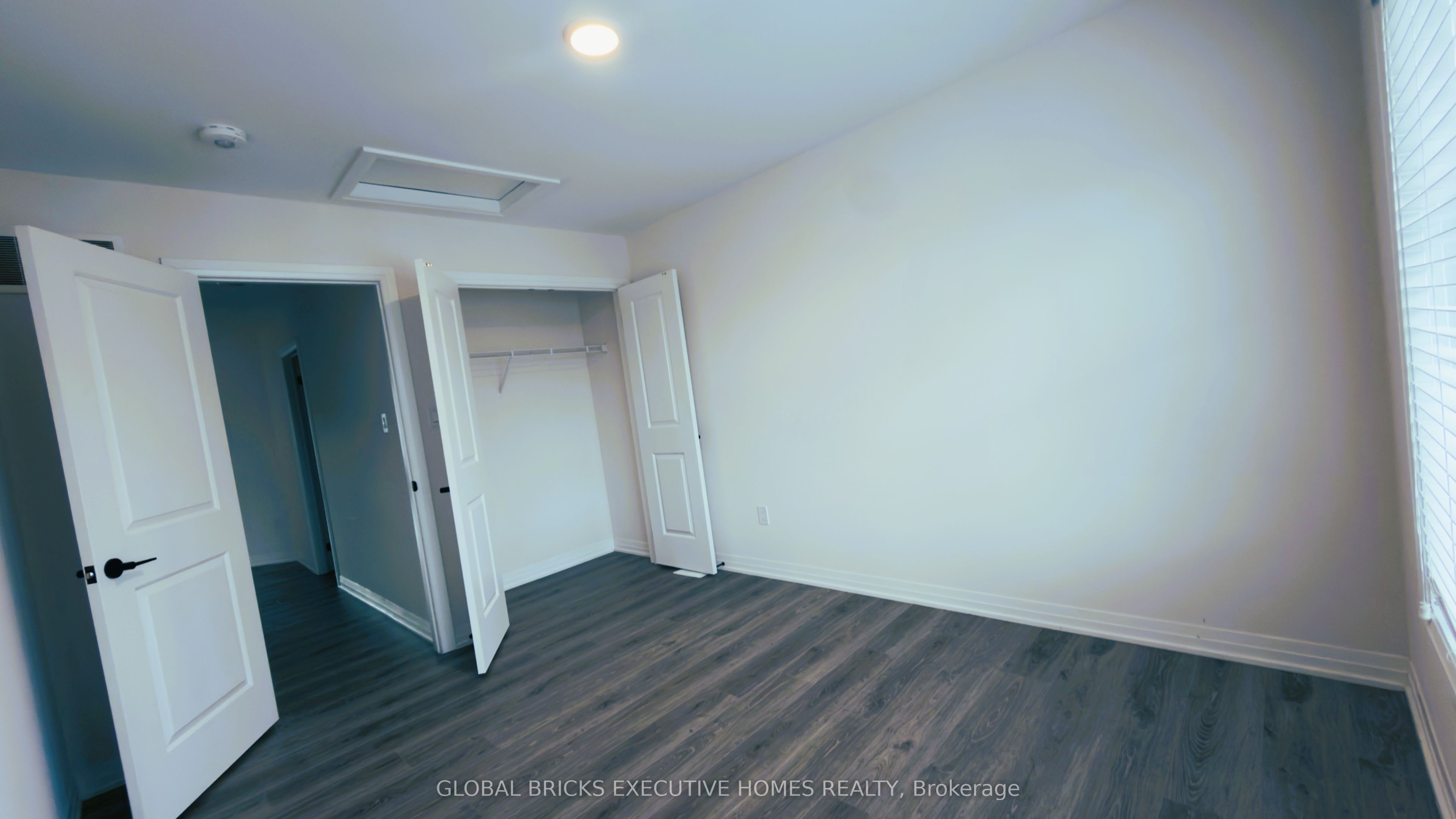42 Ambereen Place E Property Photo 18