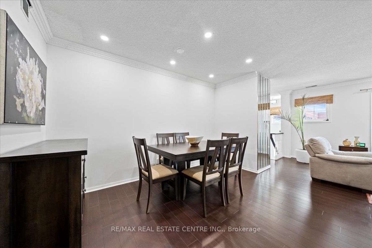 1400 The Esplanade N 808 Property Photo 14