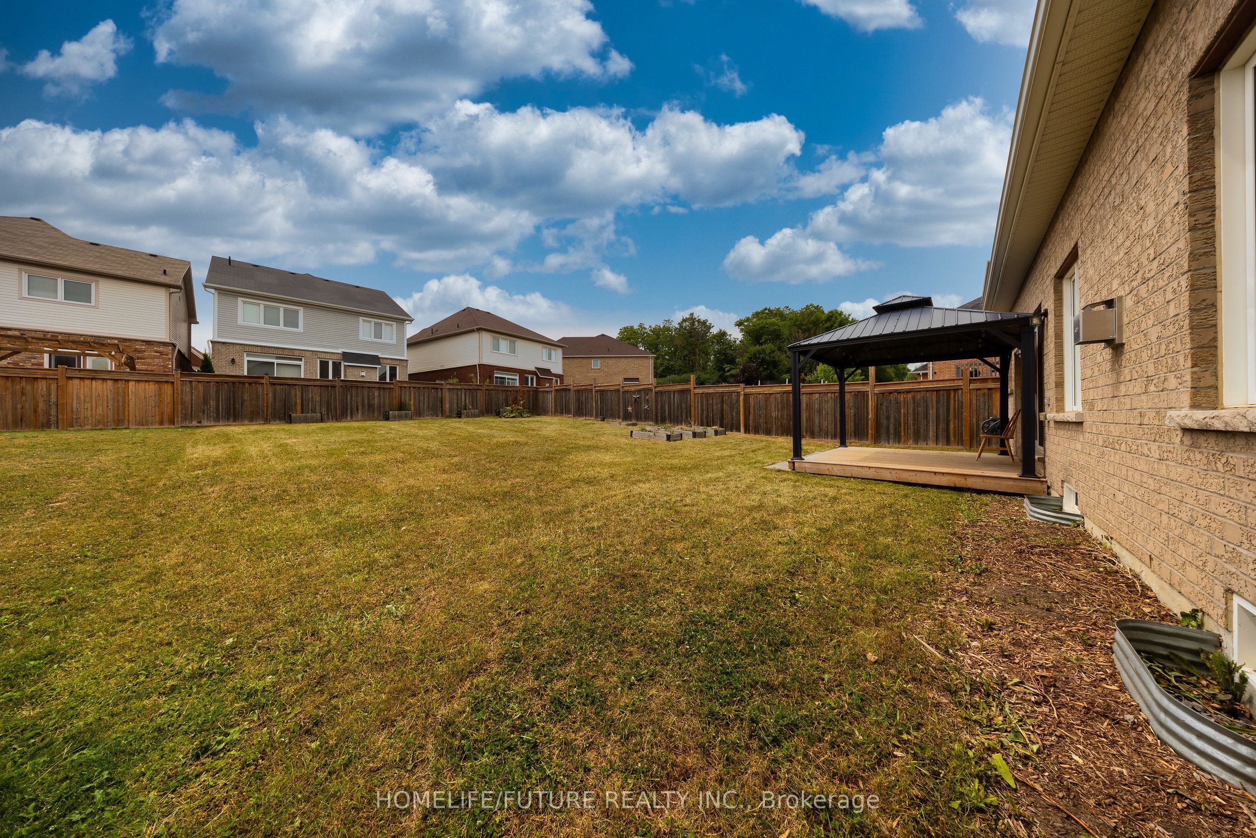 1980 Kurelo Drive Property Photo 6