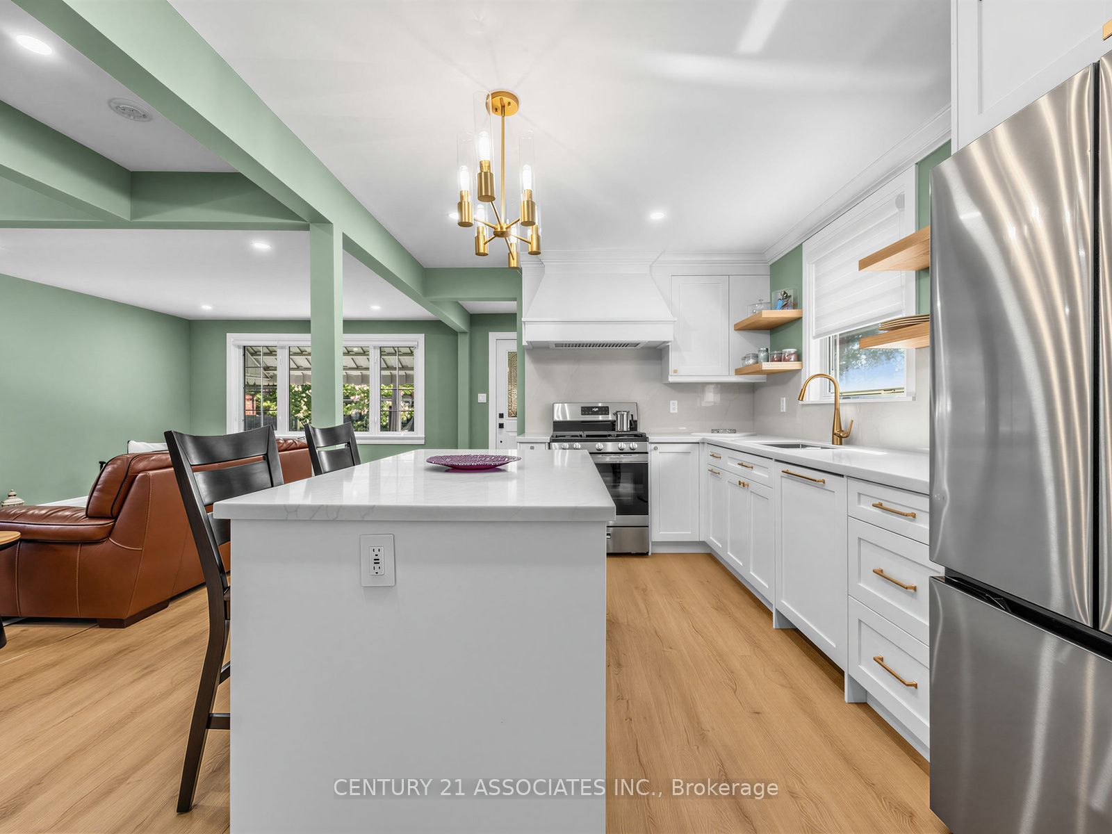 58 Central Park Boulevard S Property Photo 12