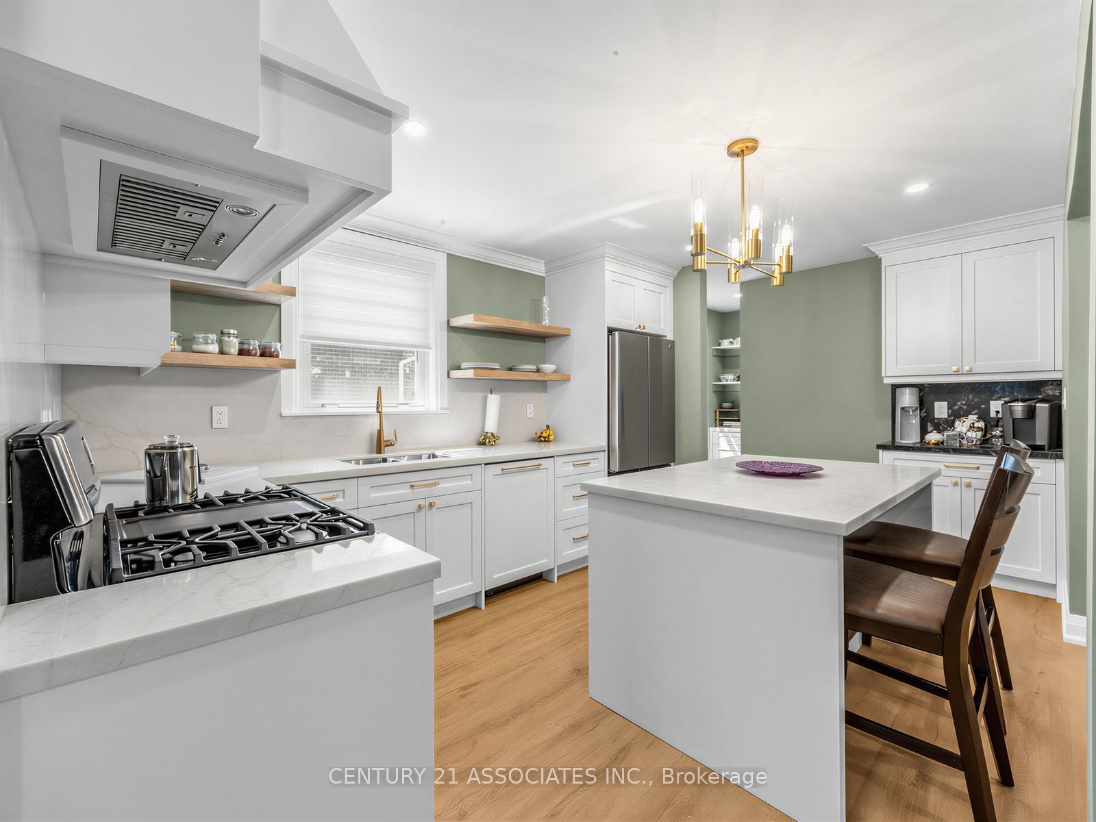 58 Central Park Boulevard S Property Photo 15