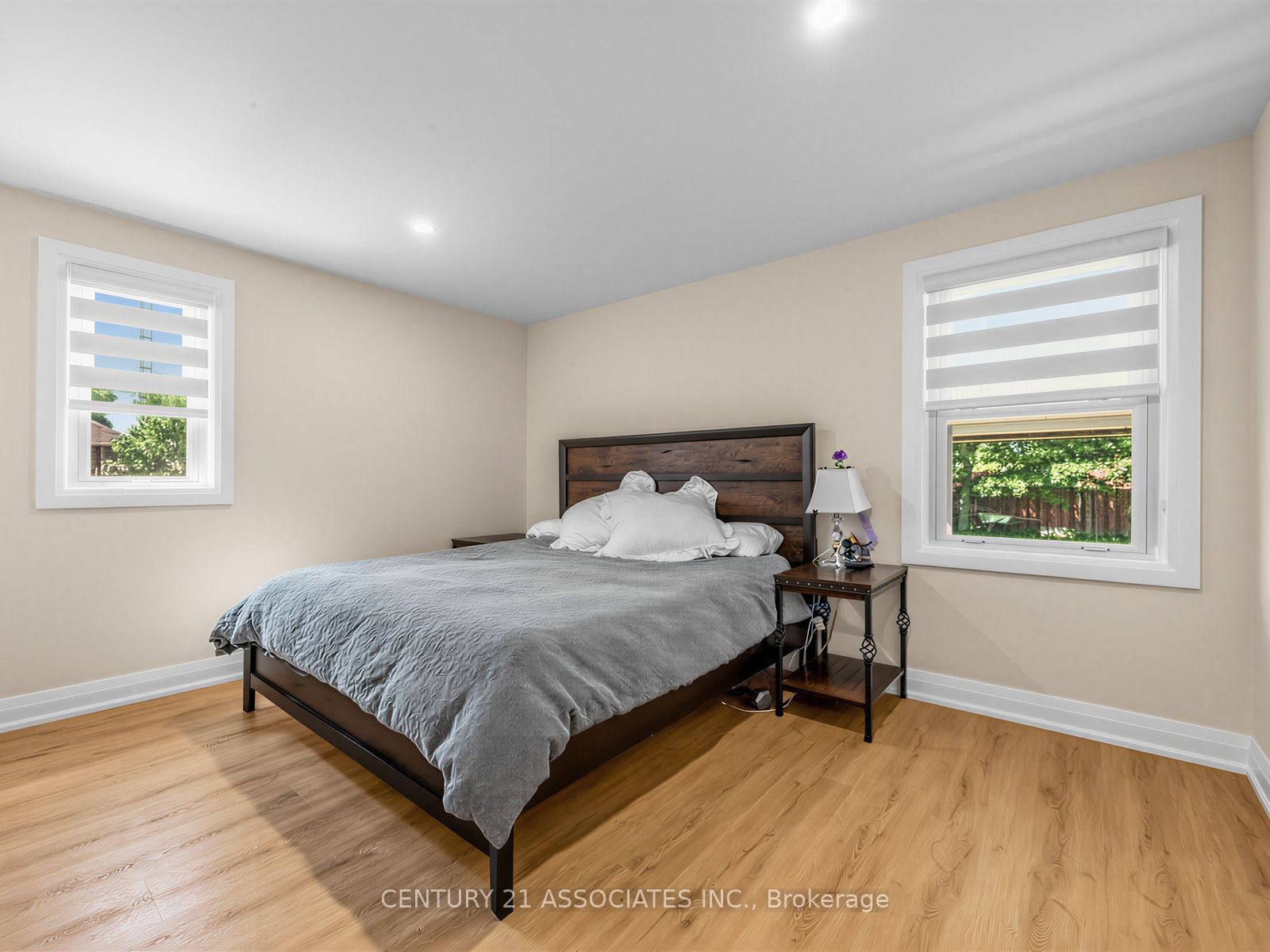58 Central Park Boulevard S Property Photo 17