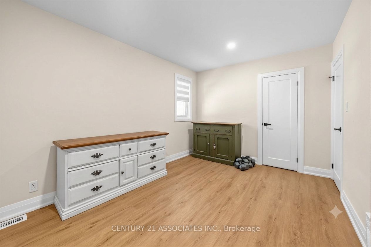 58 Central Park Boulevard S Property Photo 20