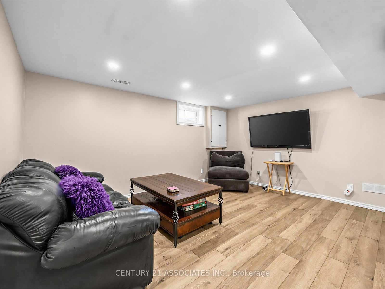 58 Central Park Boulevard S Property Photo 23