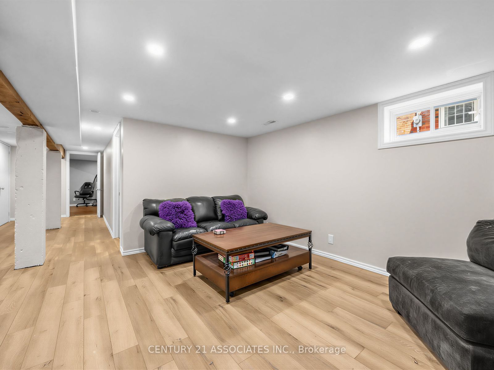 58 Central Park Boulevard S Property Photo 24