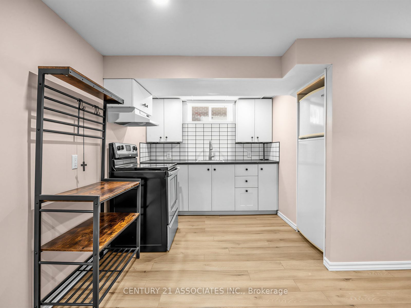 58 Central Park Boulevard S Property Photo 25