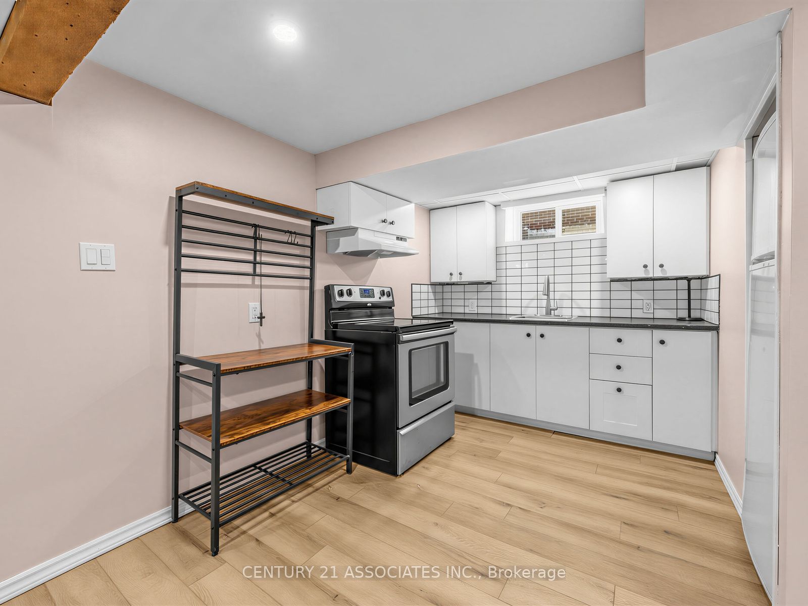 58 Central Park Boulevard S Property Photo 26