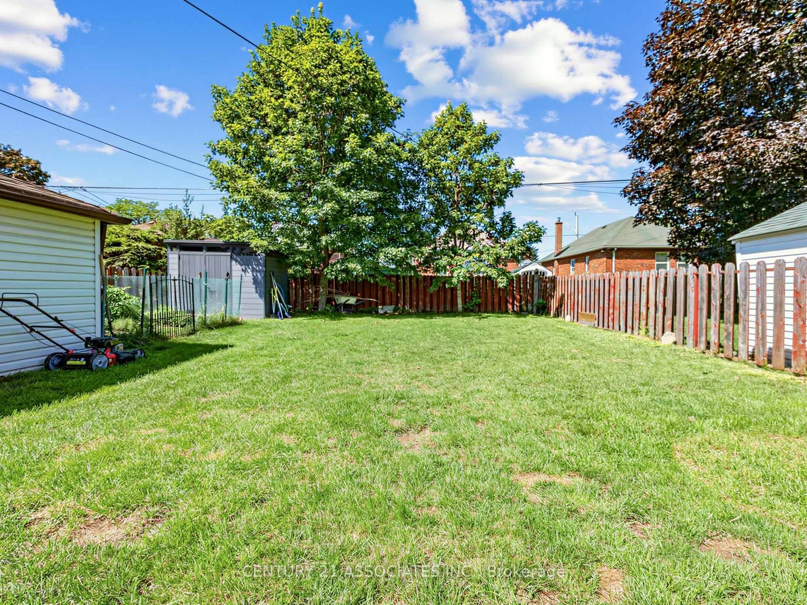 58 Central Park Boulevard S Property Photo 33
