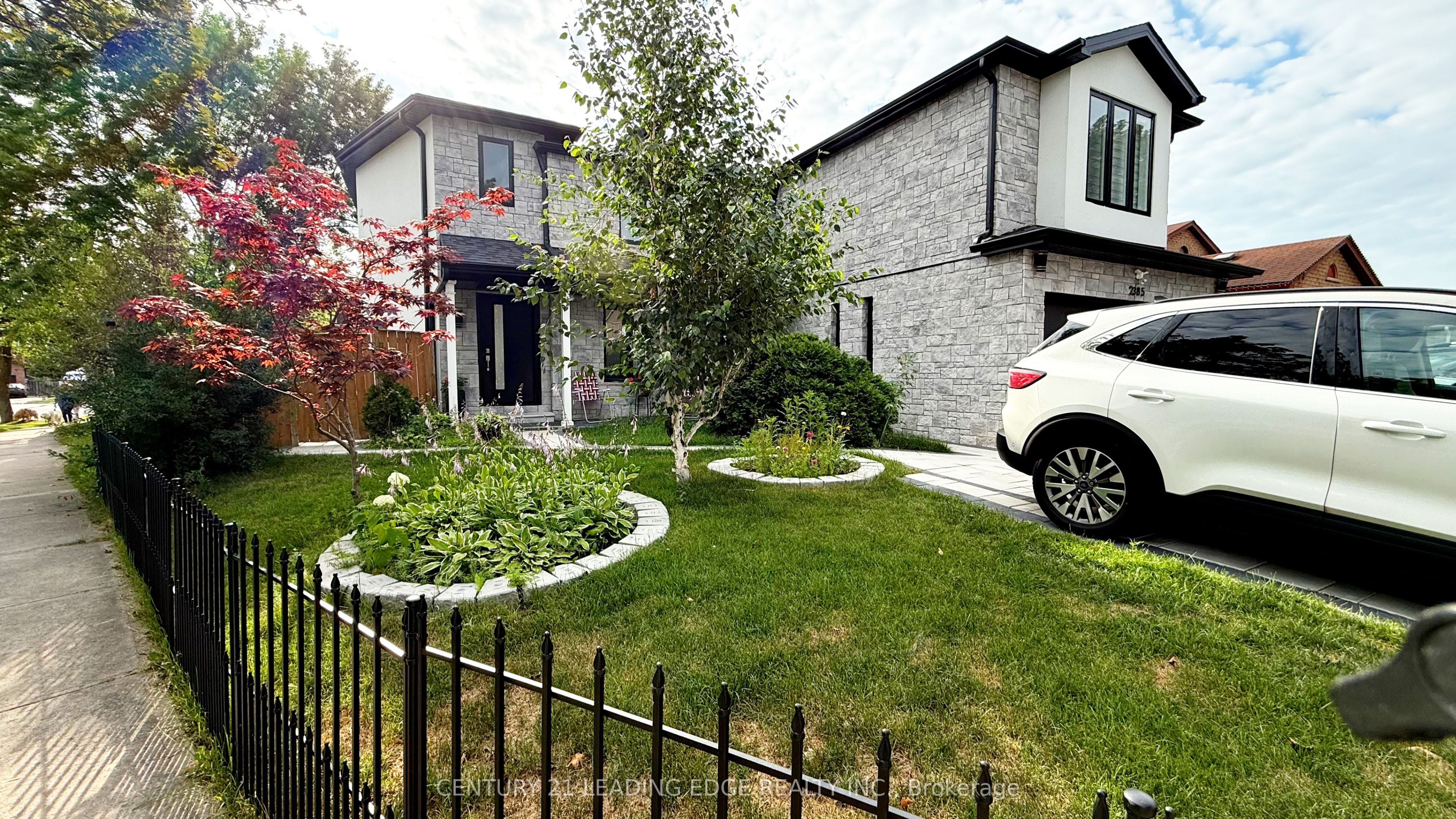 2385 Strathmore Crescent Bsmt Property Photo 1