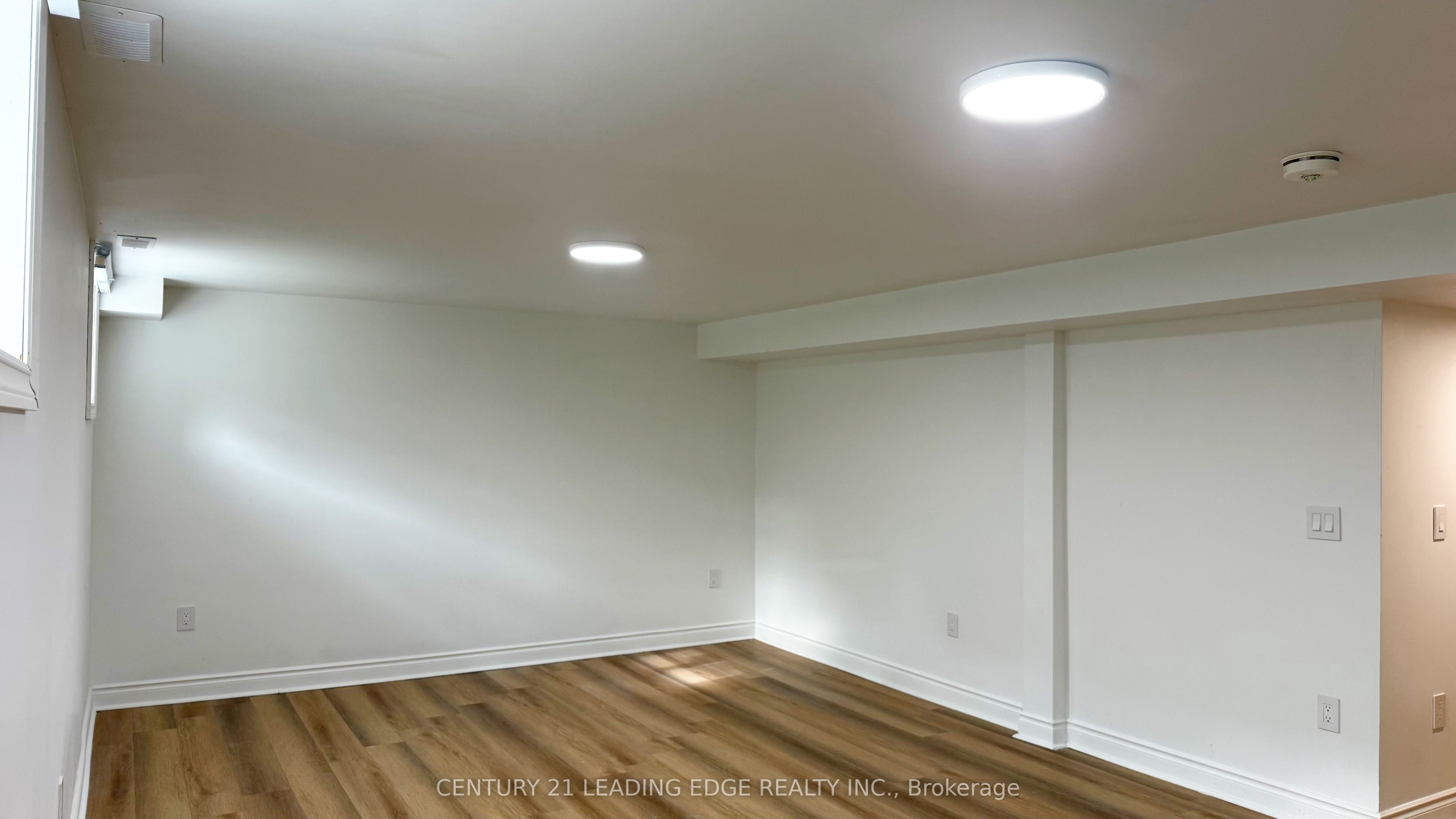 2385 Strathmore Crescent Bsmt Property Photo 6