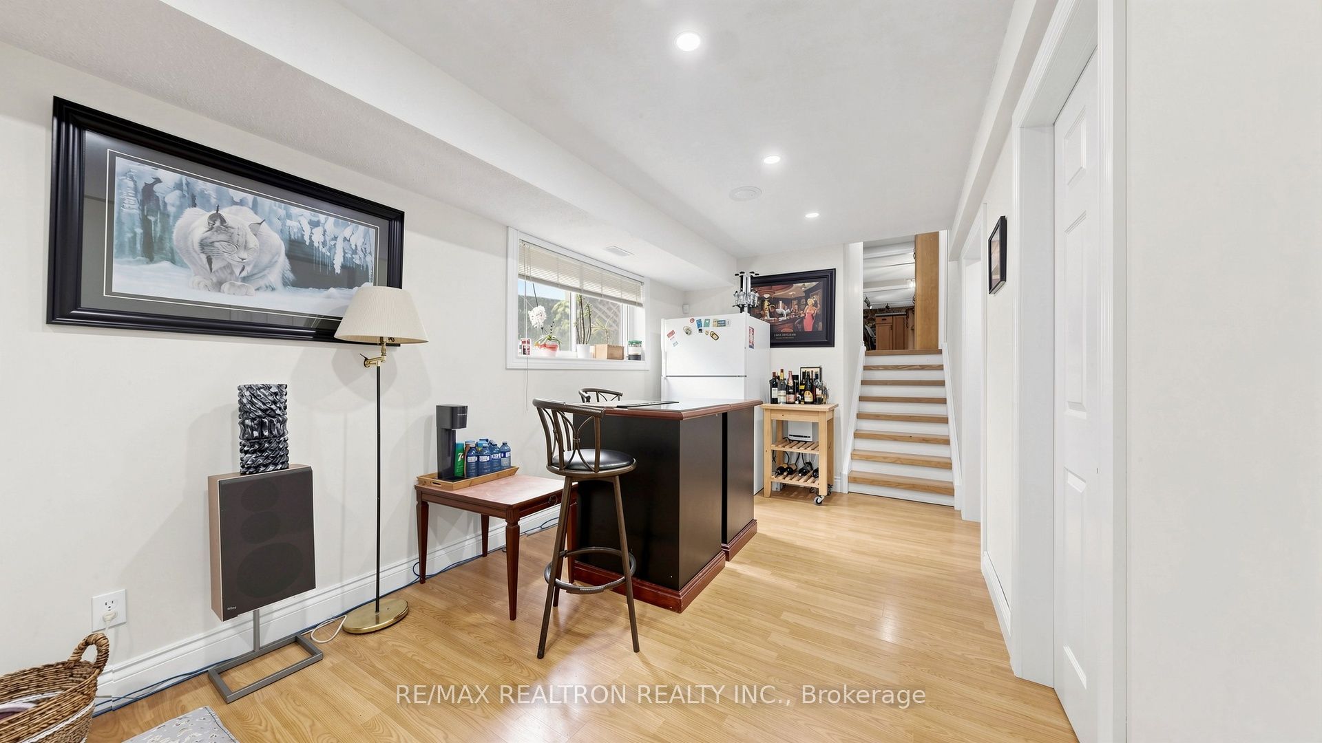 10 Rotherglen Road S Property Photo 29
