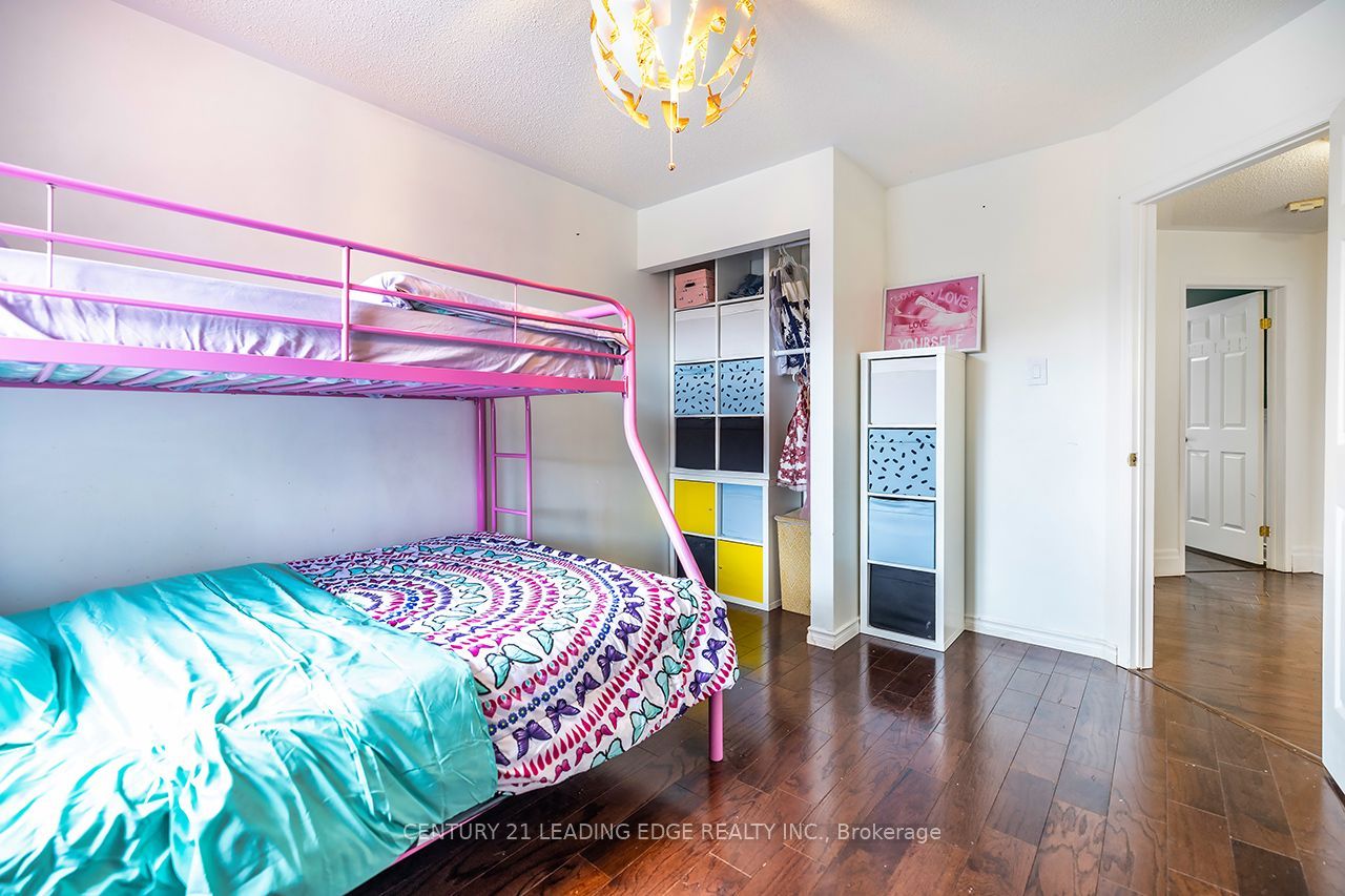14 Guildwood Drive Property Photo 6