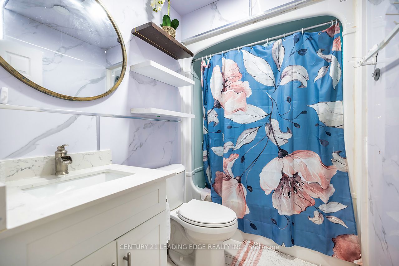 14 Guildwood Drive Property Photo 7