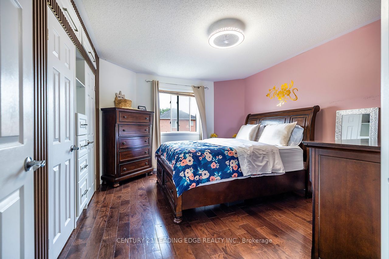 14 Guildwood Drive Property Photo 10