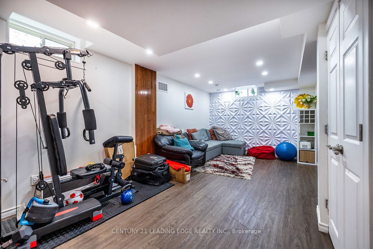 14 Guildwood Drive Property Photo 14