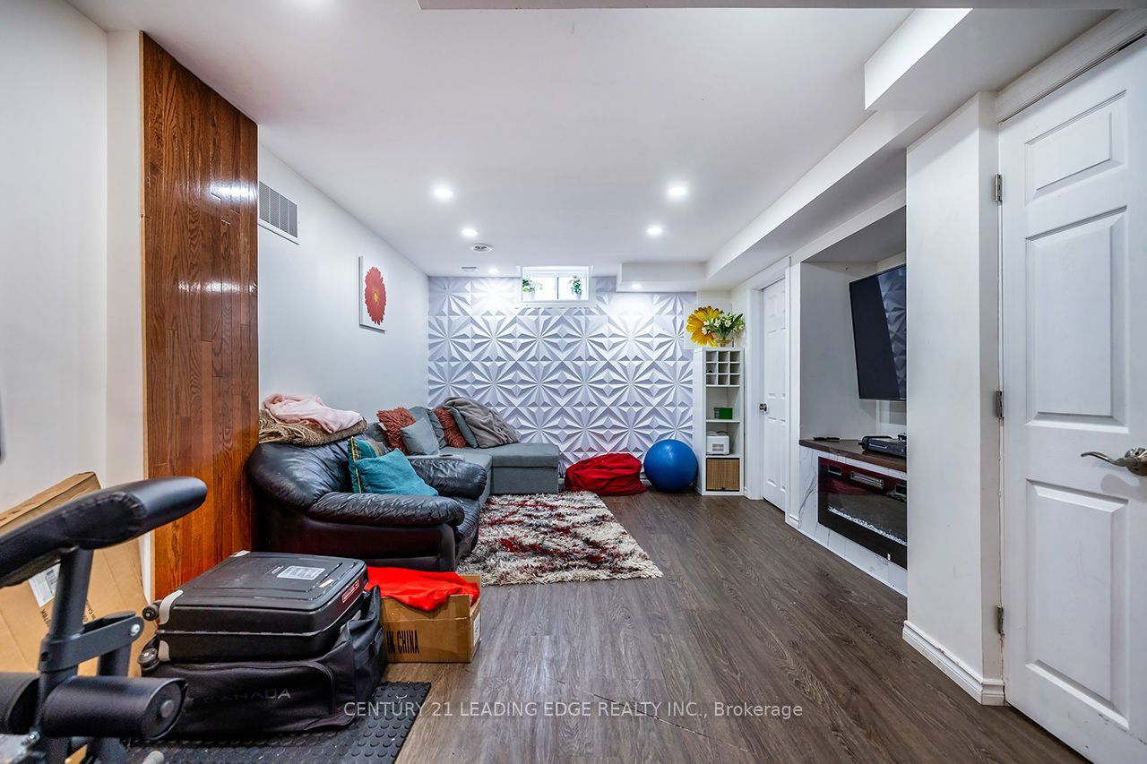 14 Guildwood Drive Property Photo 16