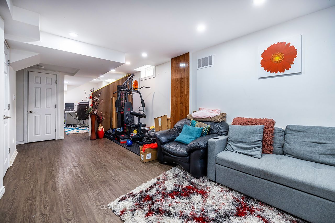 14 Guildwood Drive Property Photo 18