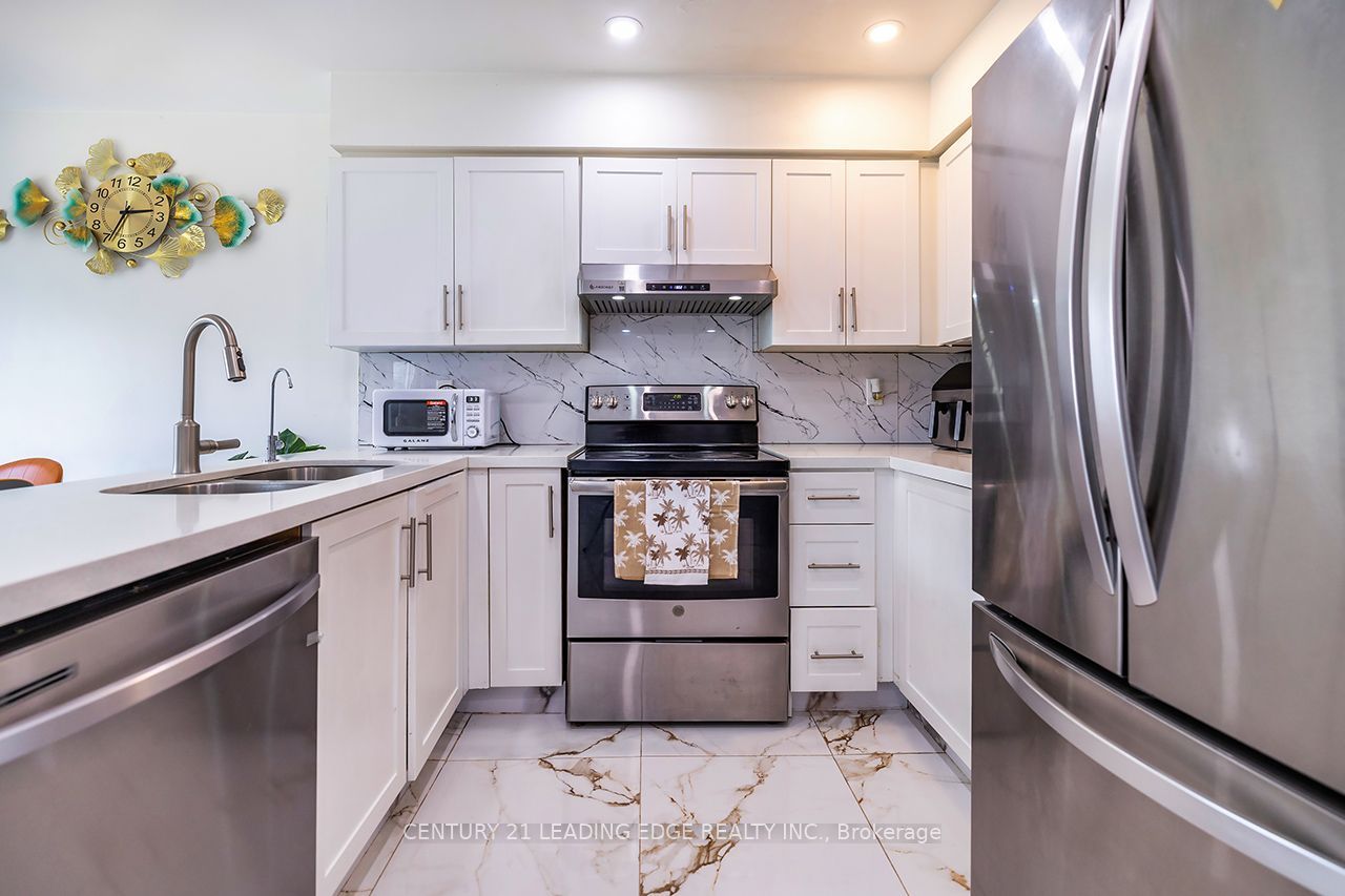 14 Guildwood Drive Property Photo 22