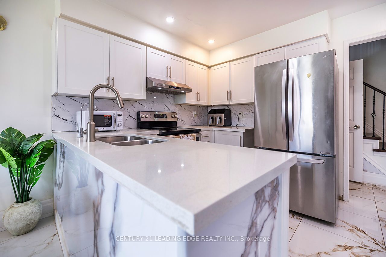 14 Guildwood Drive Property Photo 23