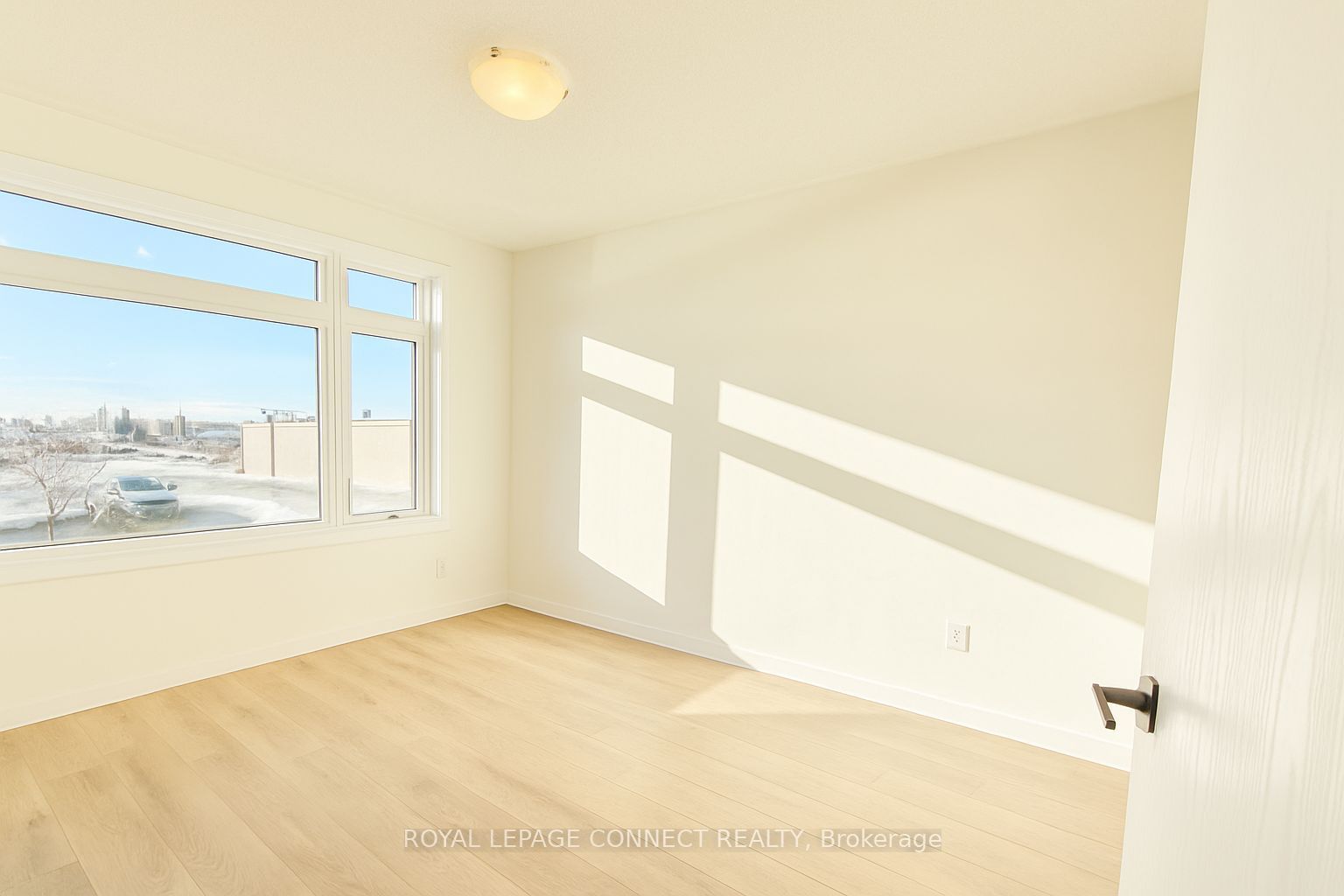 1865 Pickering Parkway 712 Property Photo 13