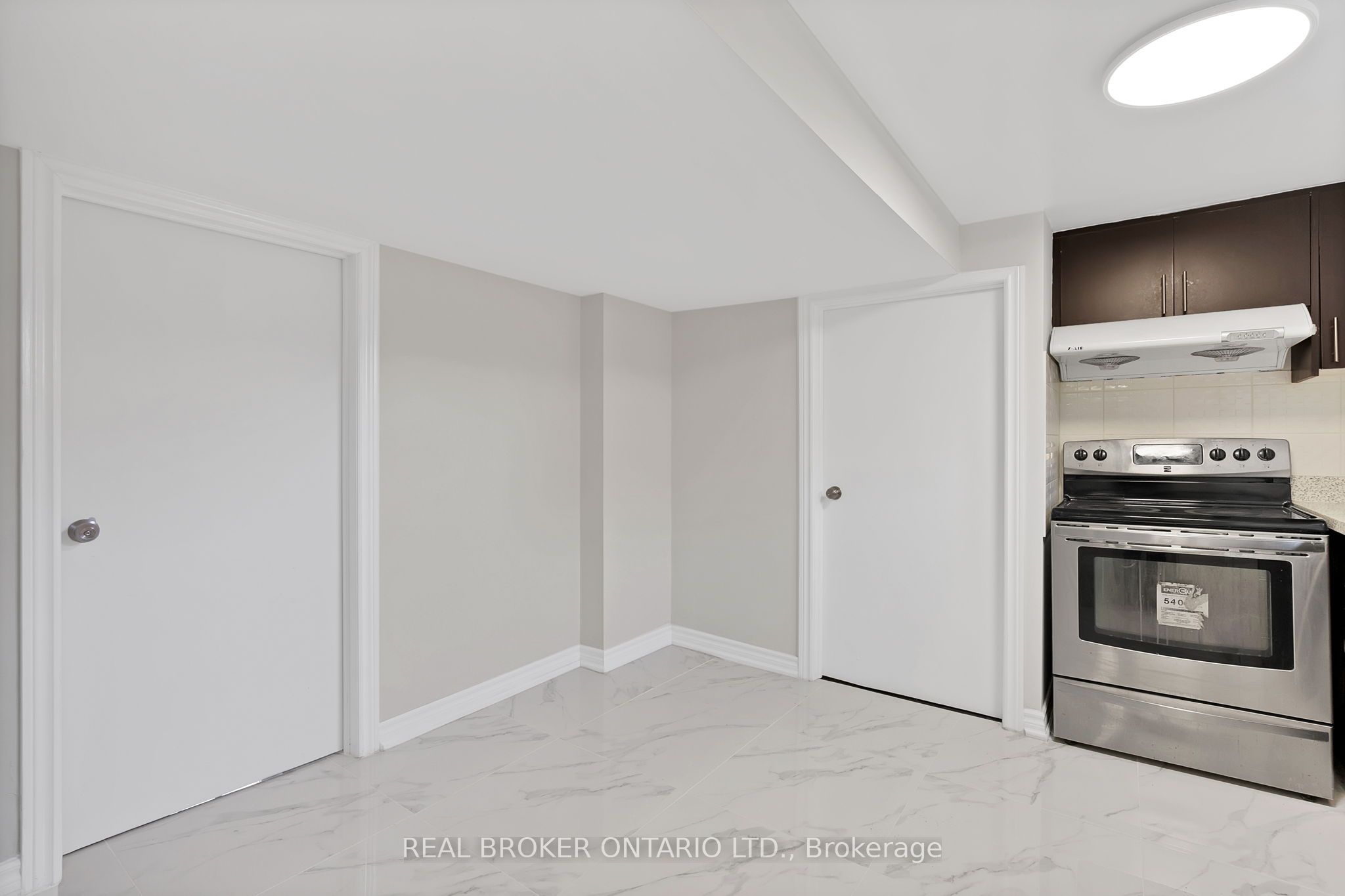 744 Olive Avenue Bsmt Property Photo 7